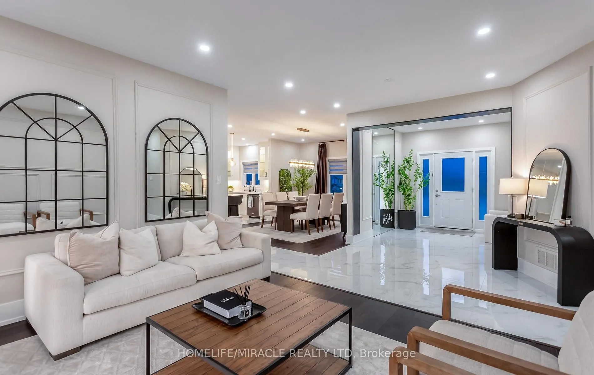 11045 Inglis Drive