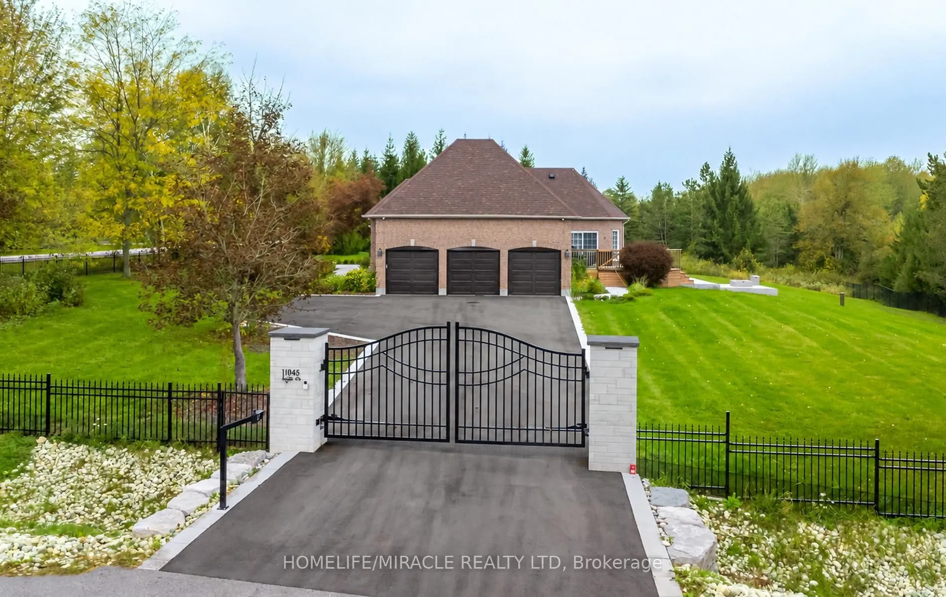 11045 Inglis Drive