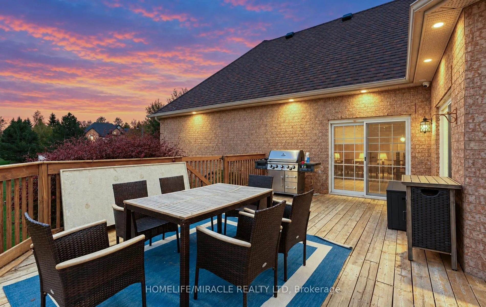 11045 Inglis Drive