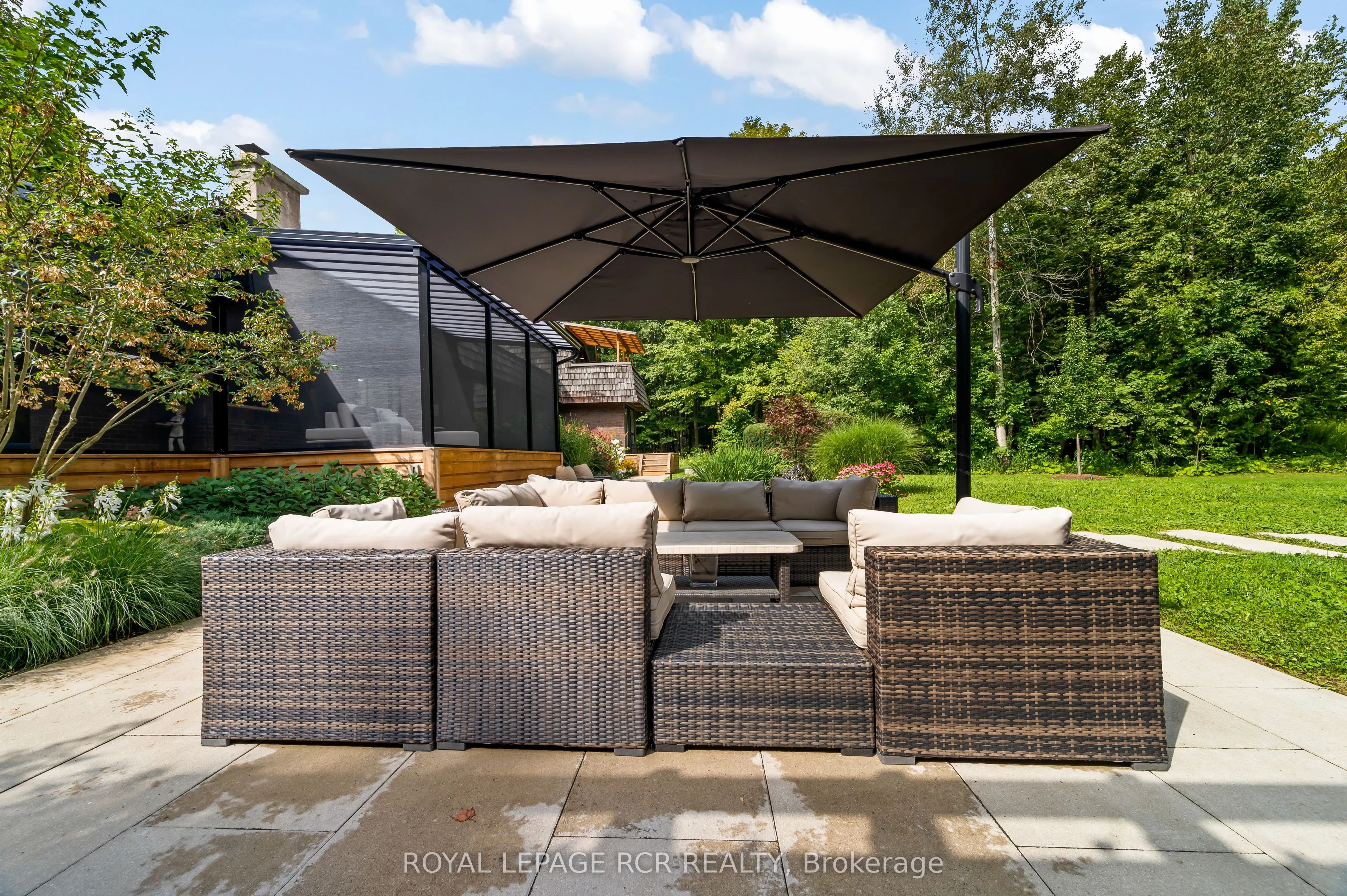 3285 Beech Grove Side Road