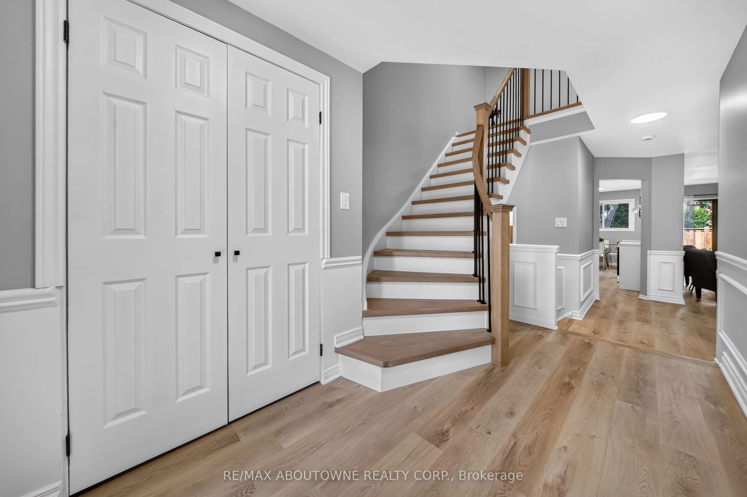 4353 Sawmill Valley Drive