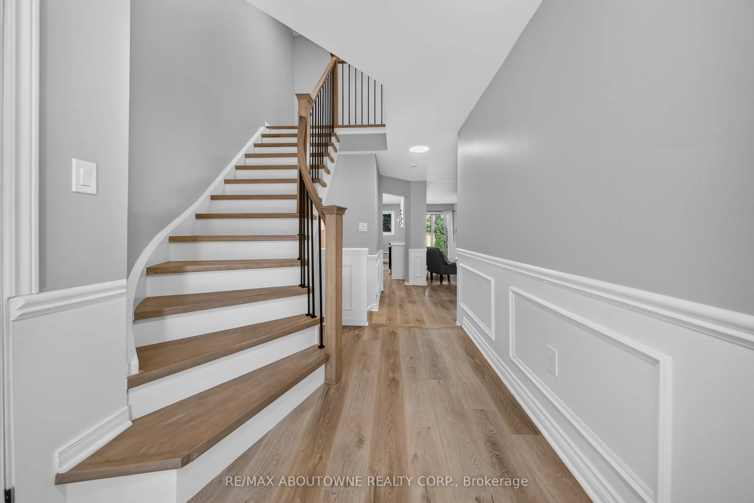 4353 Sawmill Valley Drive
