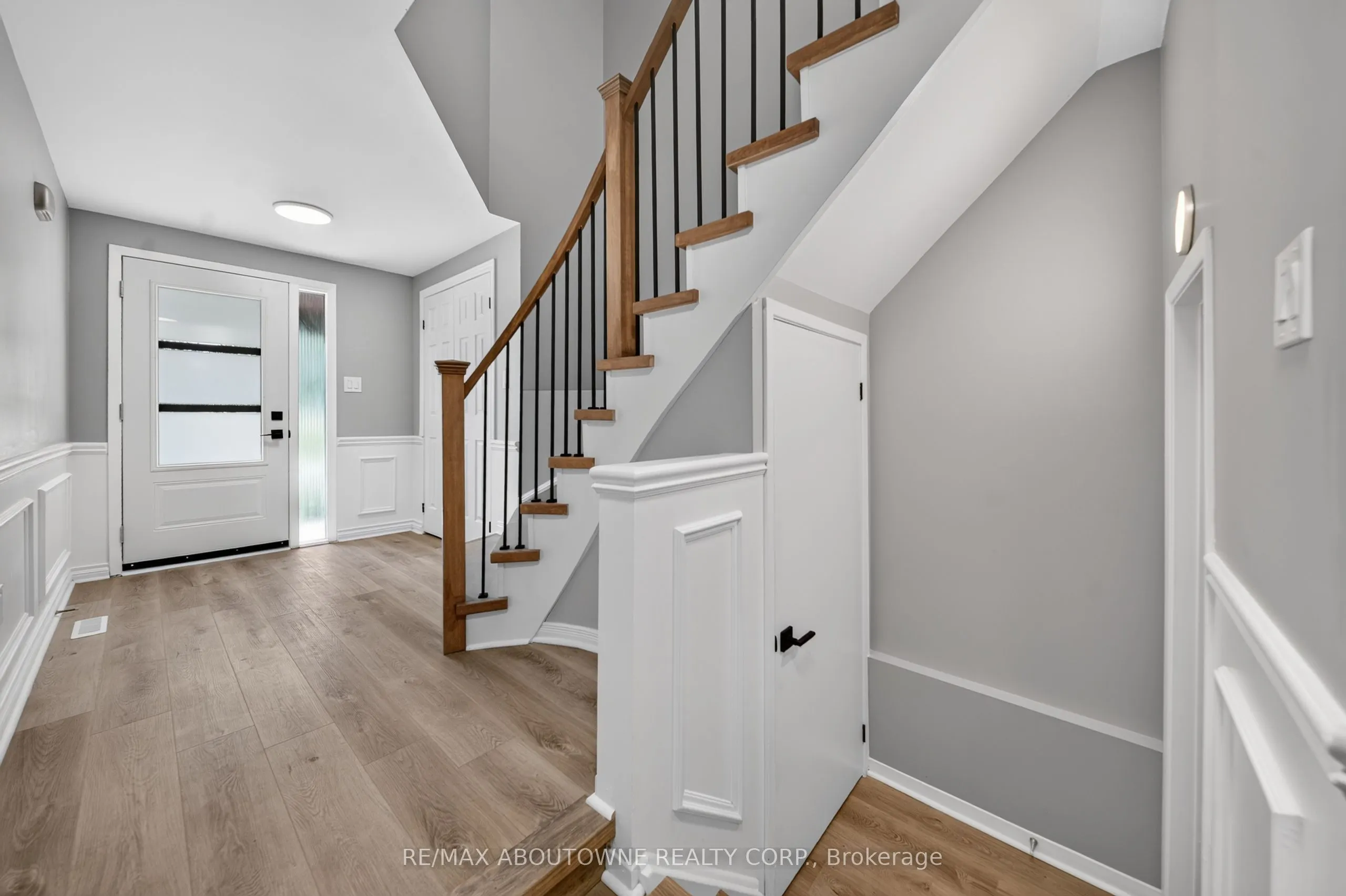 4353 Sawmill Valley Drive