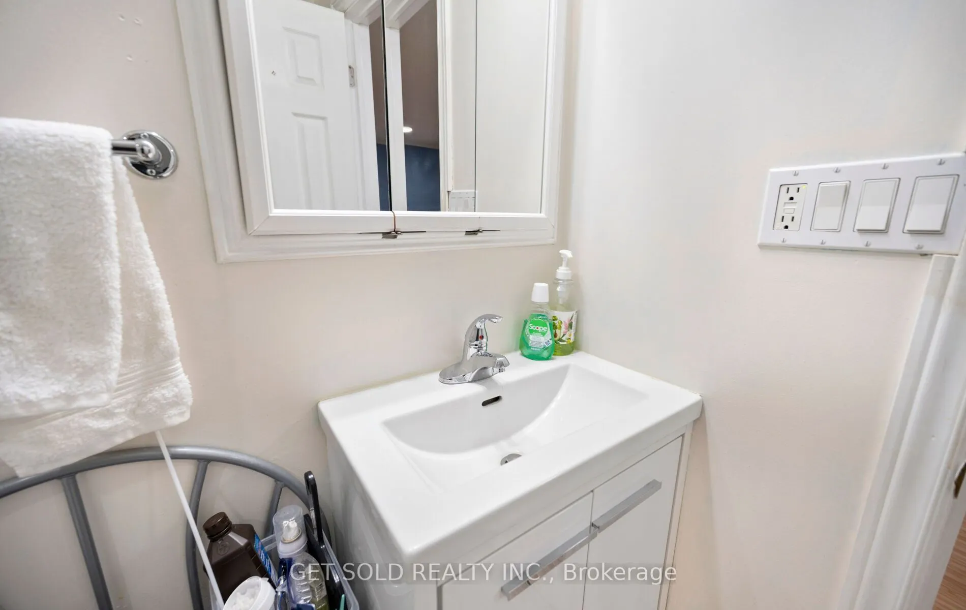5 Kingham Road #5