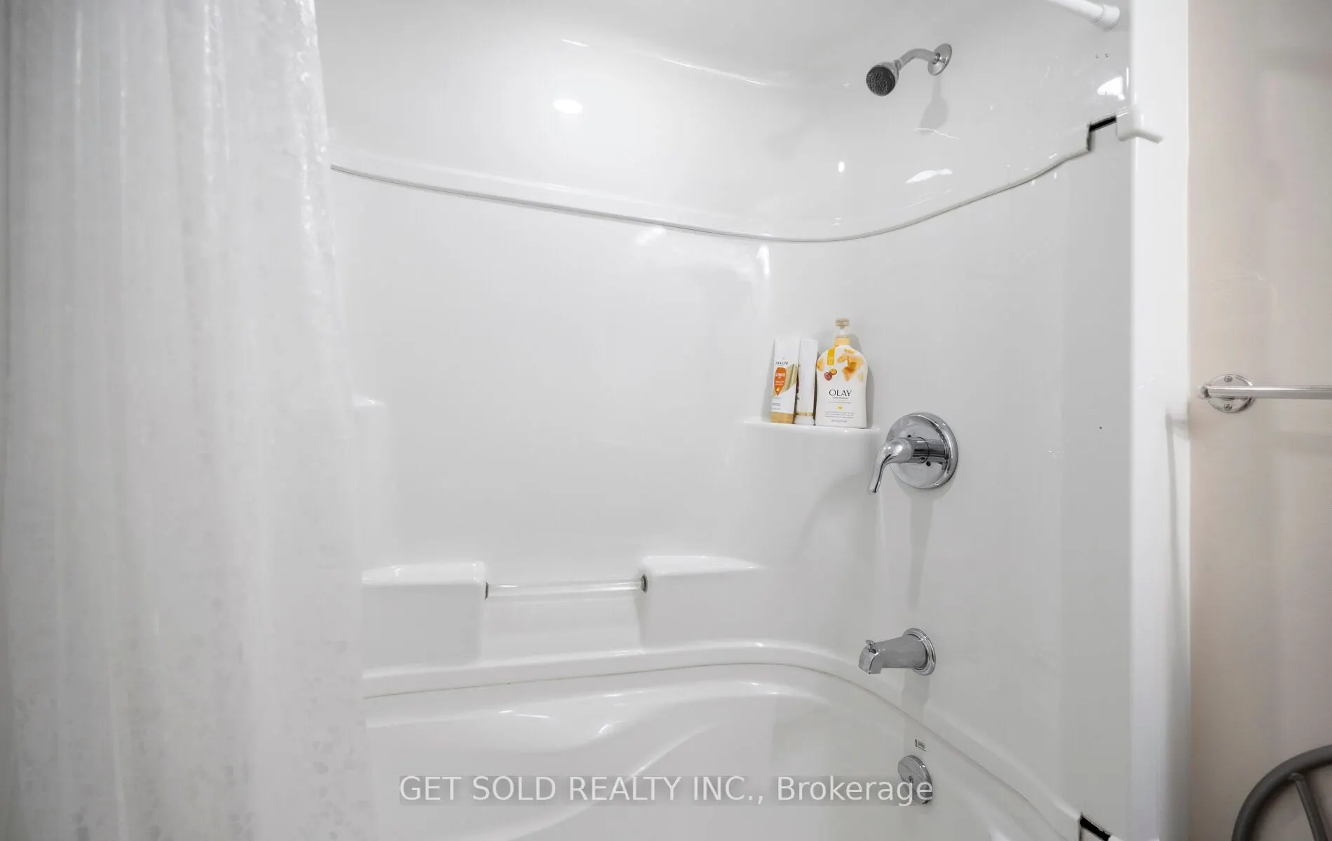5 Kingham Road #5