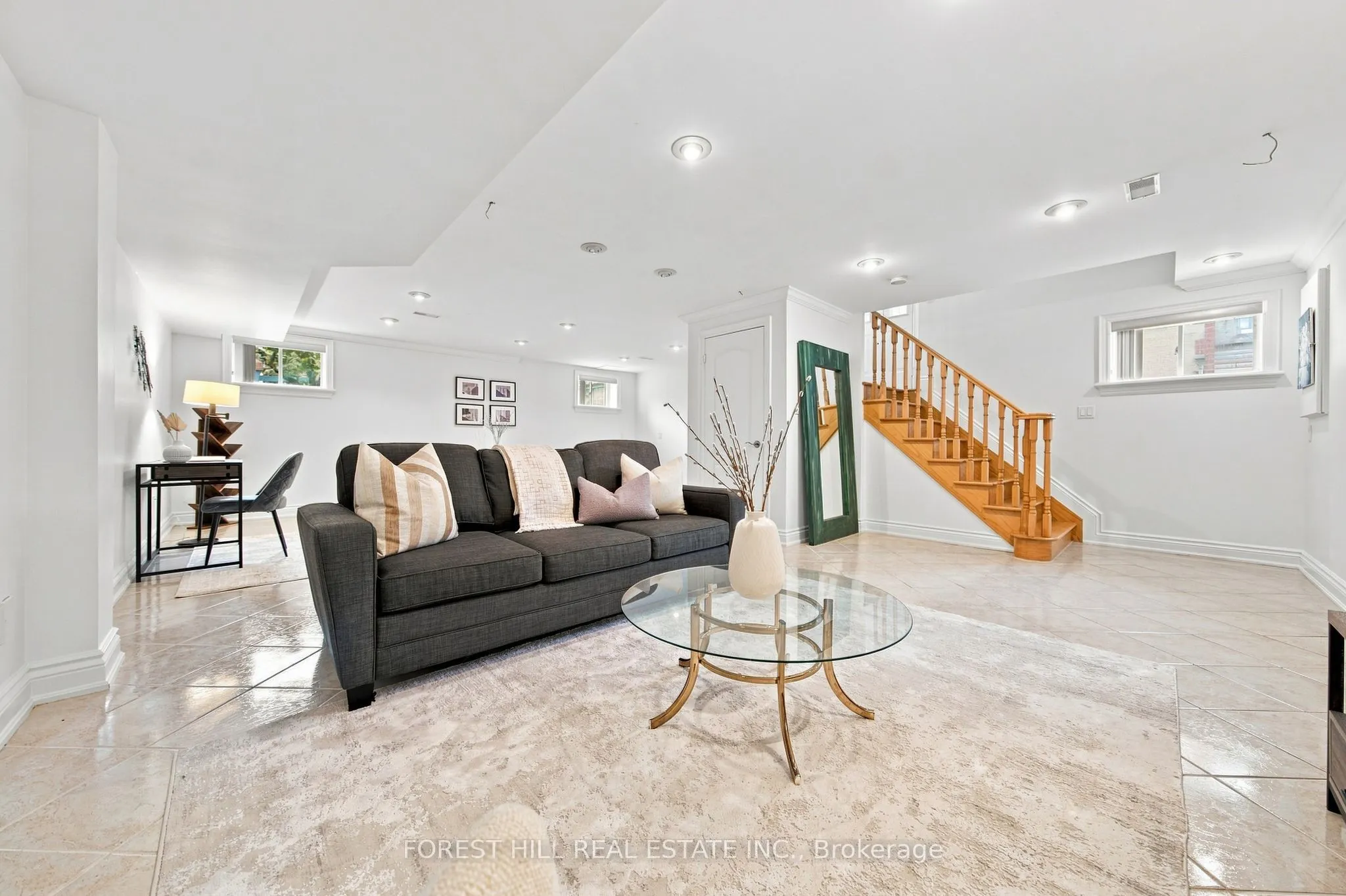 1006 Briar Hill Avenue