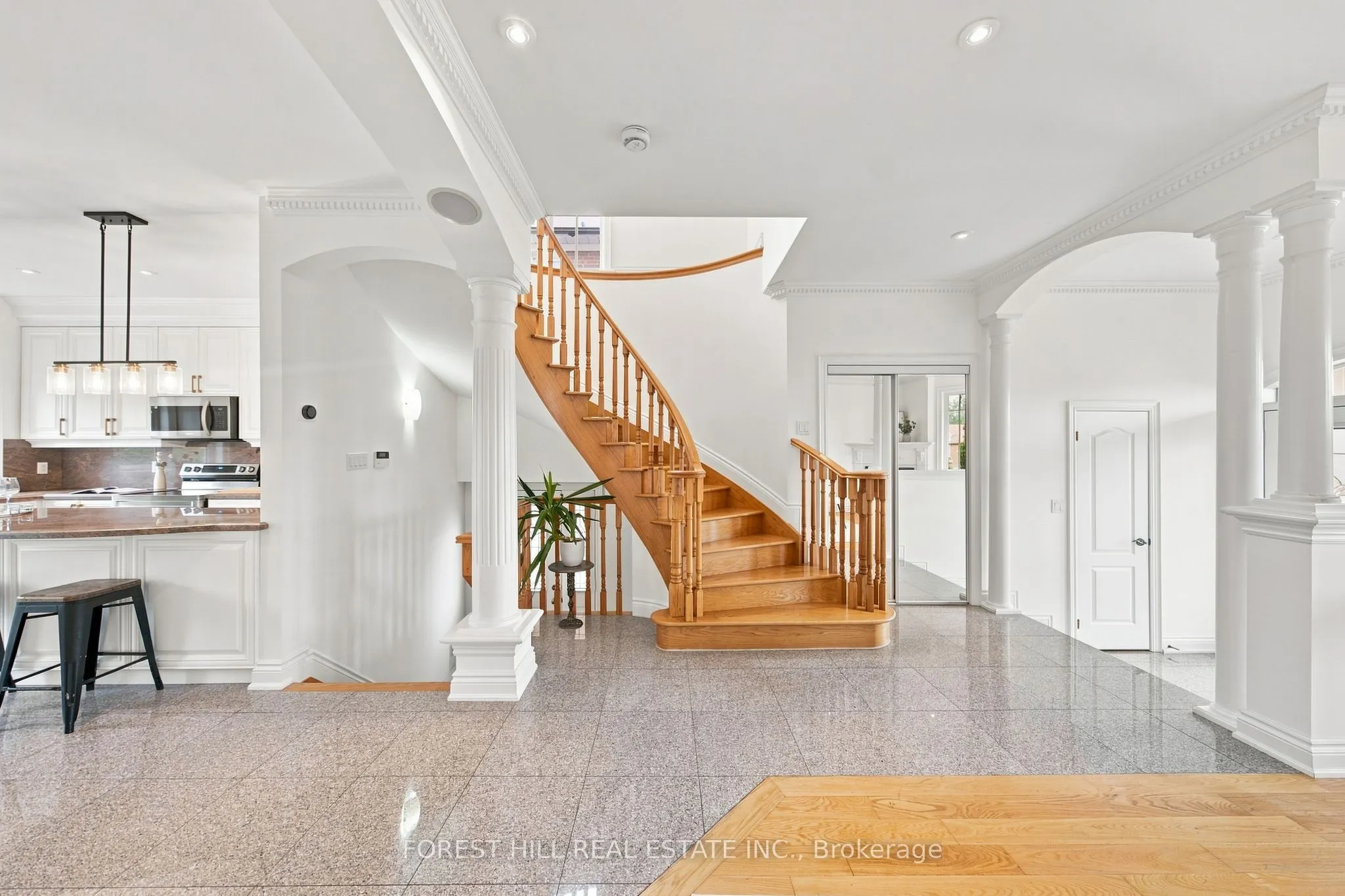 1006 Briar Hill Avenue