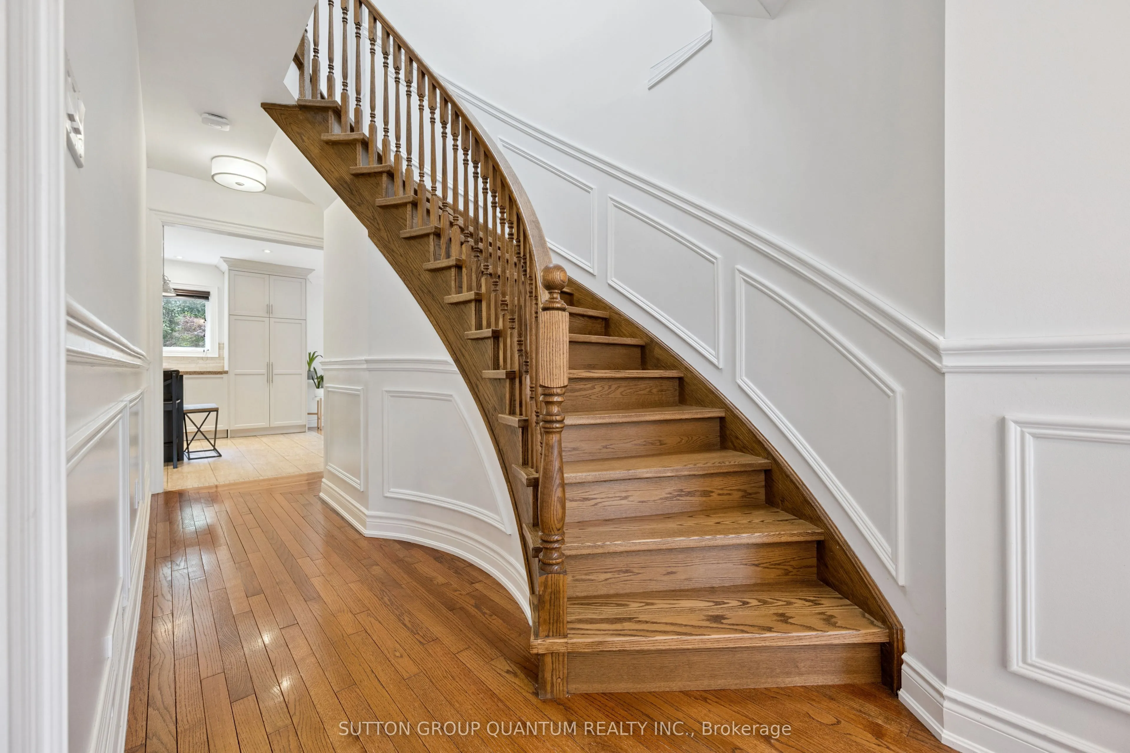 3092 Shannon Crescent