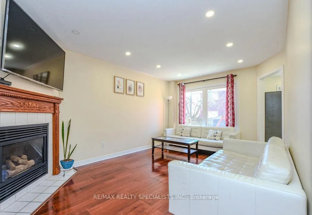 6828 Gracefield Drive #Upper