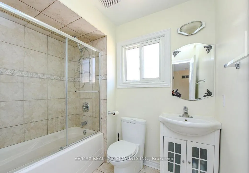 6828 Gracefield Drive #Upper