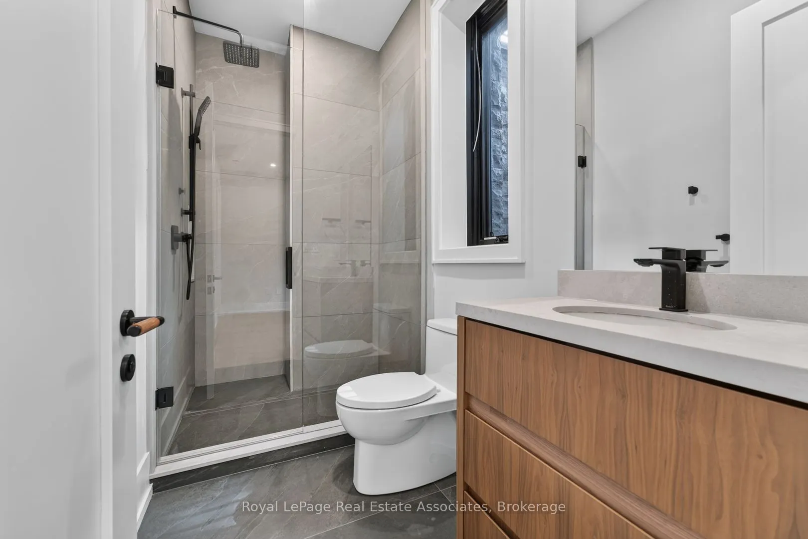 1270 Birchview Drive