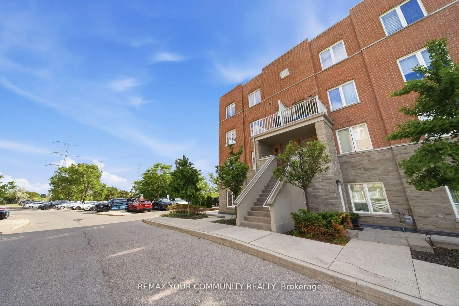 35 Richgrove Drive ##204