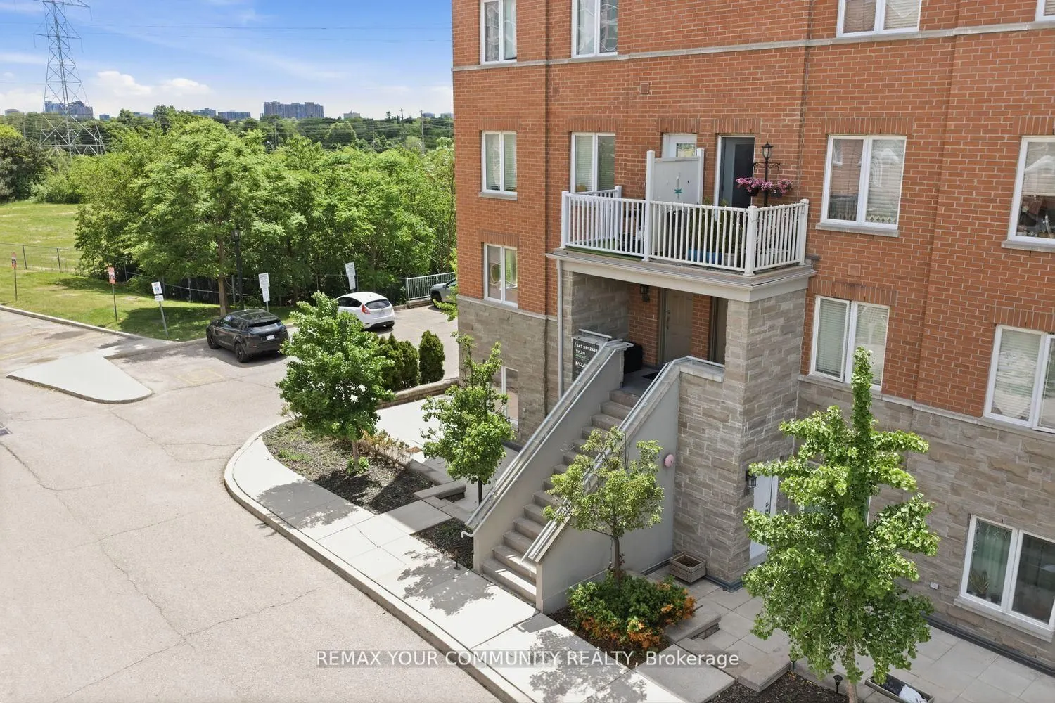 35 Richgrove Drive ##204