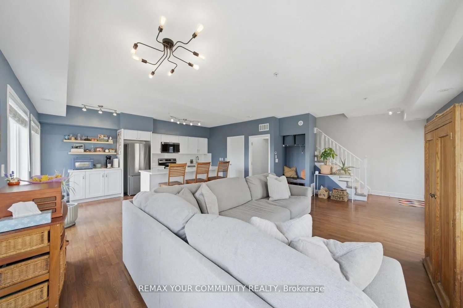 35 Richgrove Drive ##204