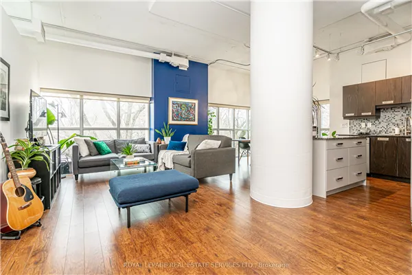 2 Fieldway #206
