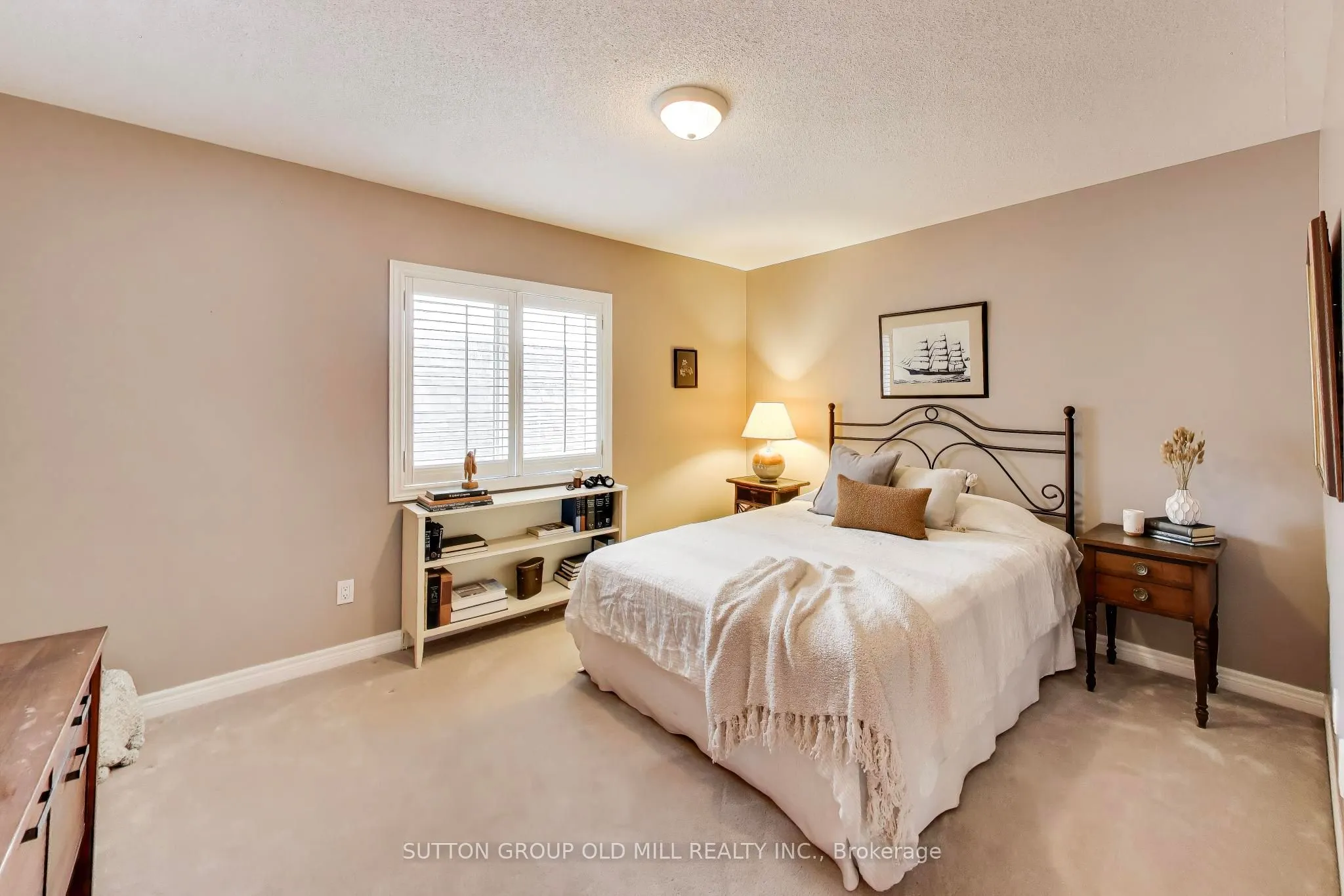 2175 Stavebank Road #16