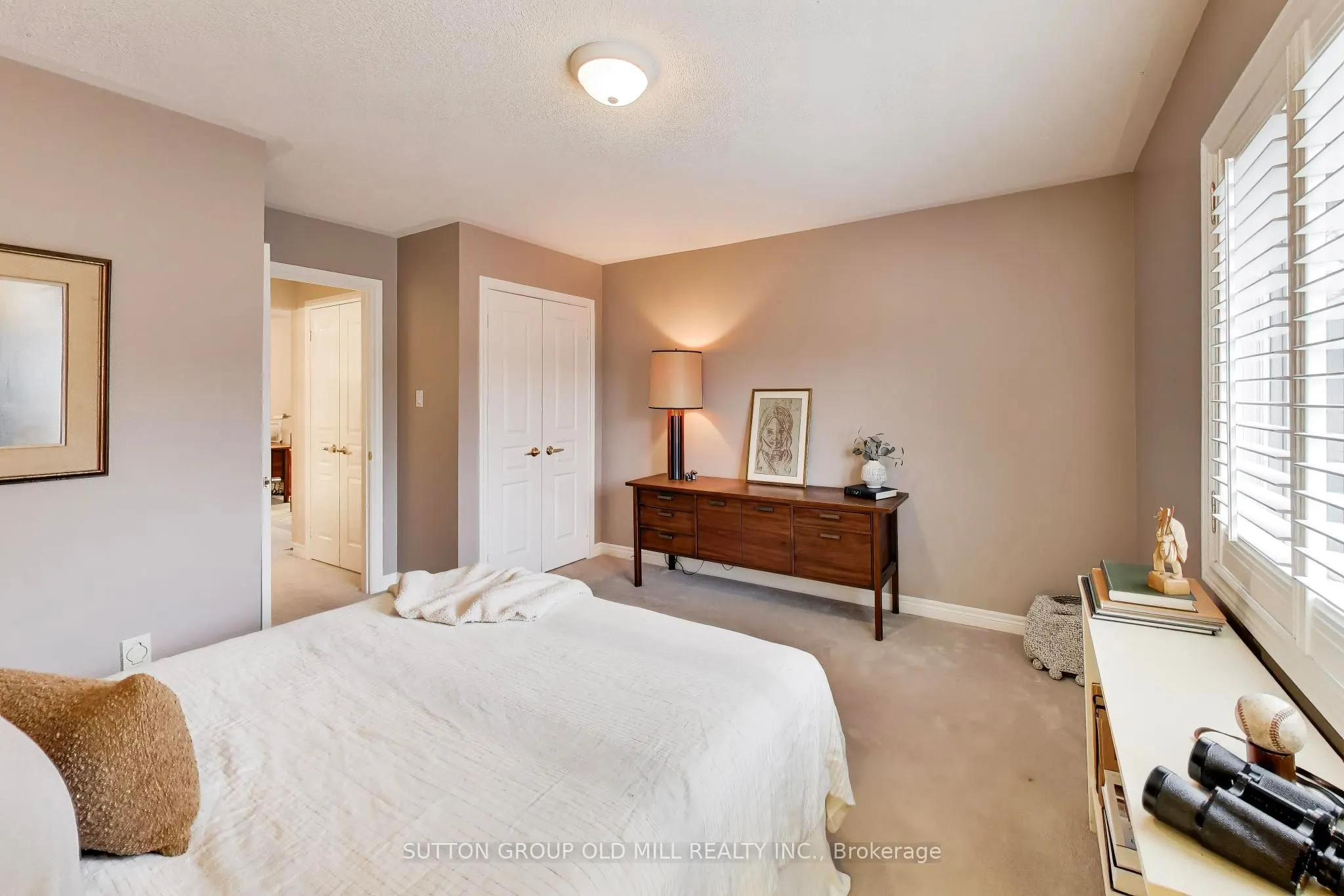 2175 Stavebank Road #16