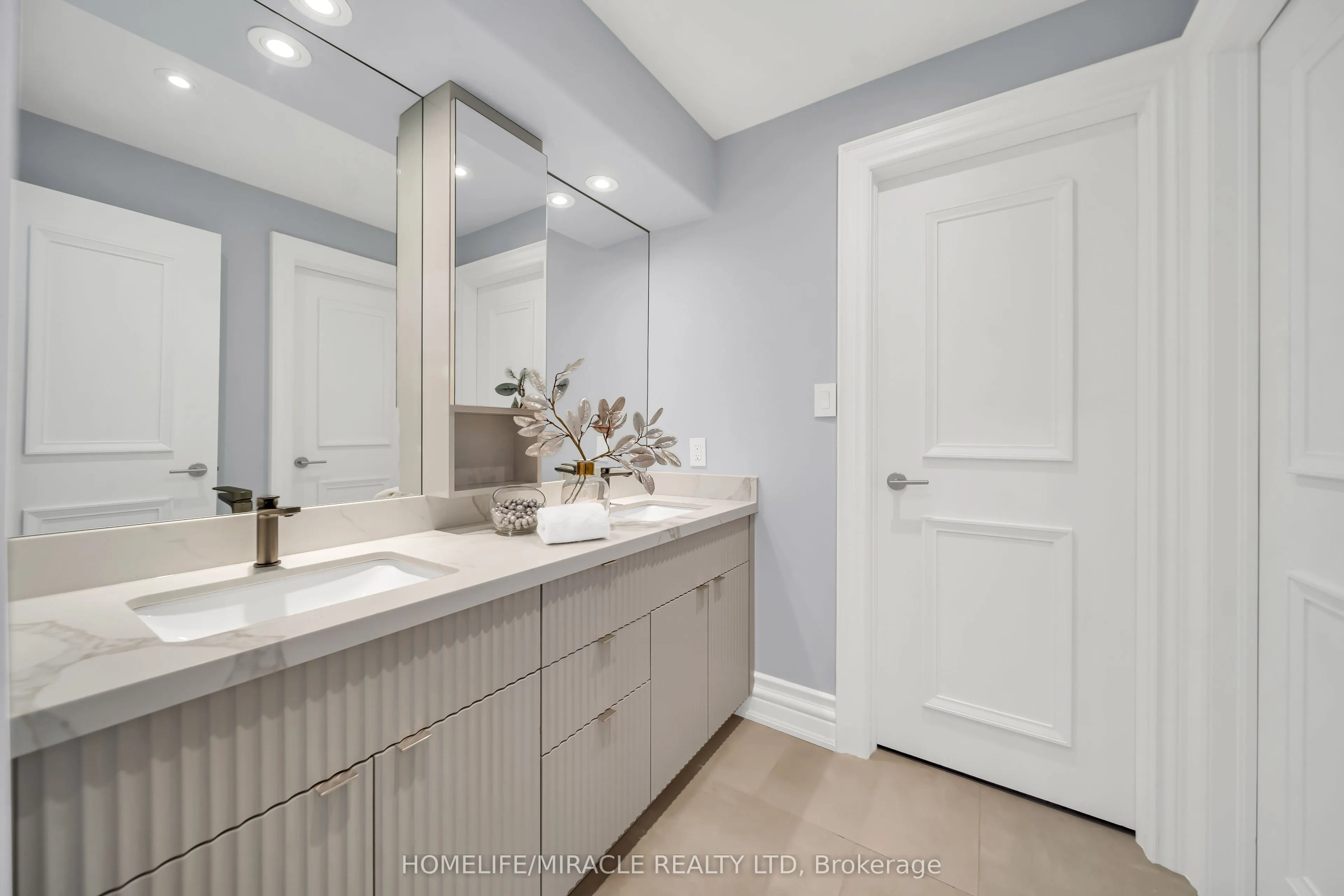 271 Oakhill Road