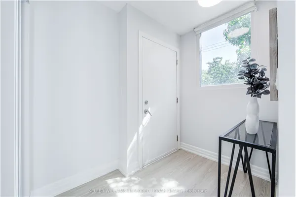 370 Wallace Avenue #802