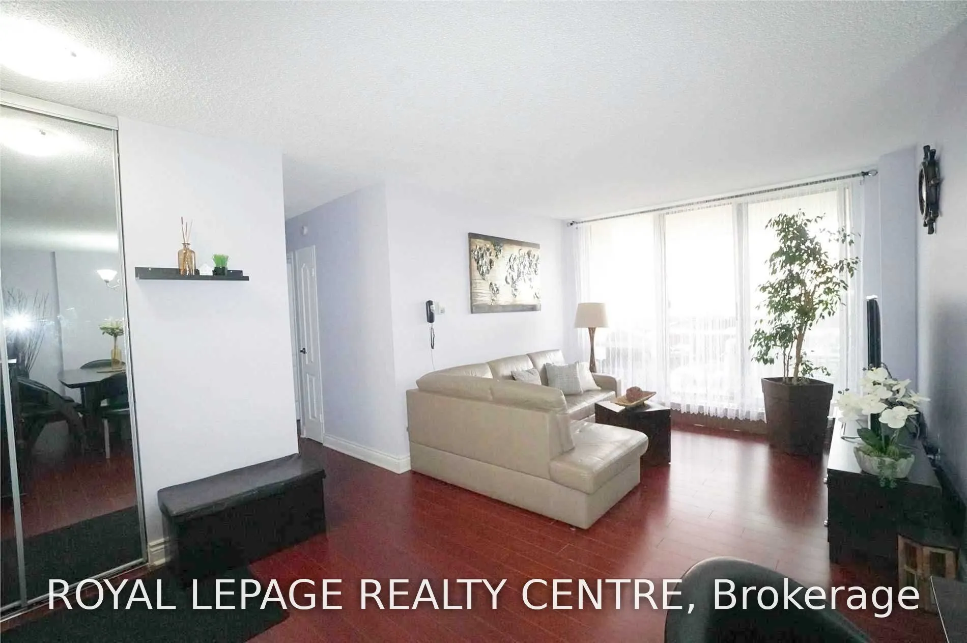 1615 Bloor Street E #504