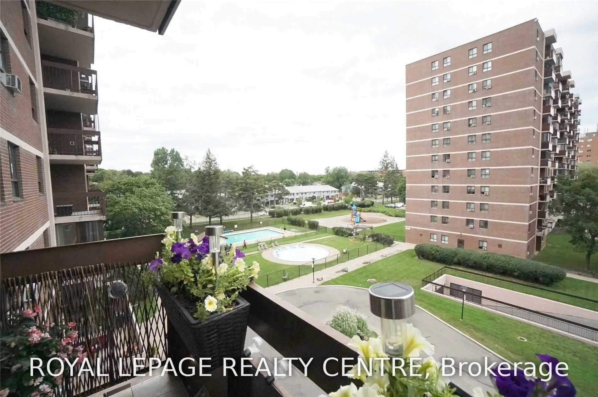 1615 Bloor Street E #504