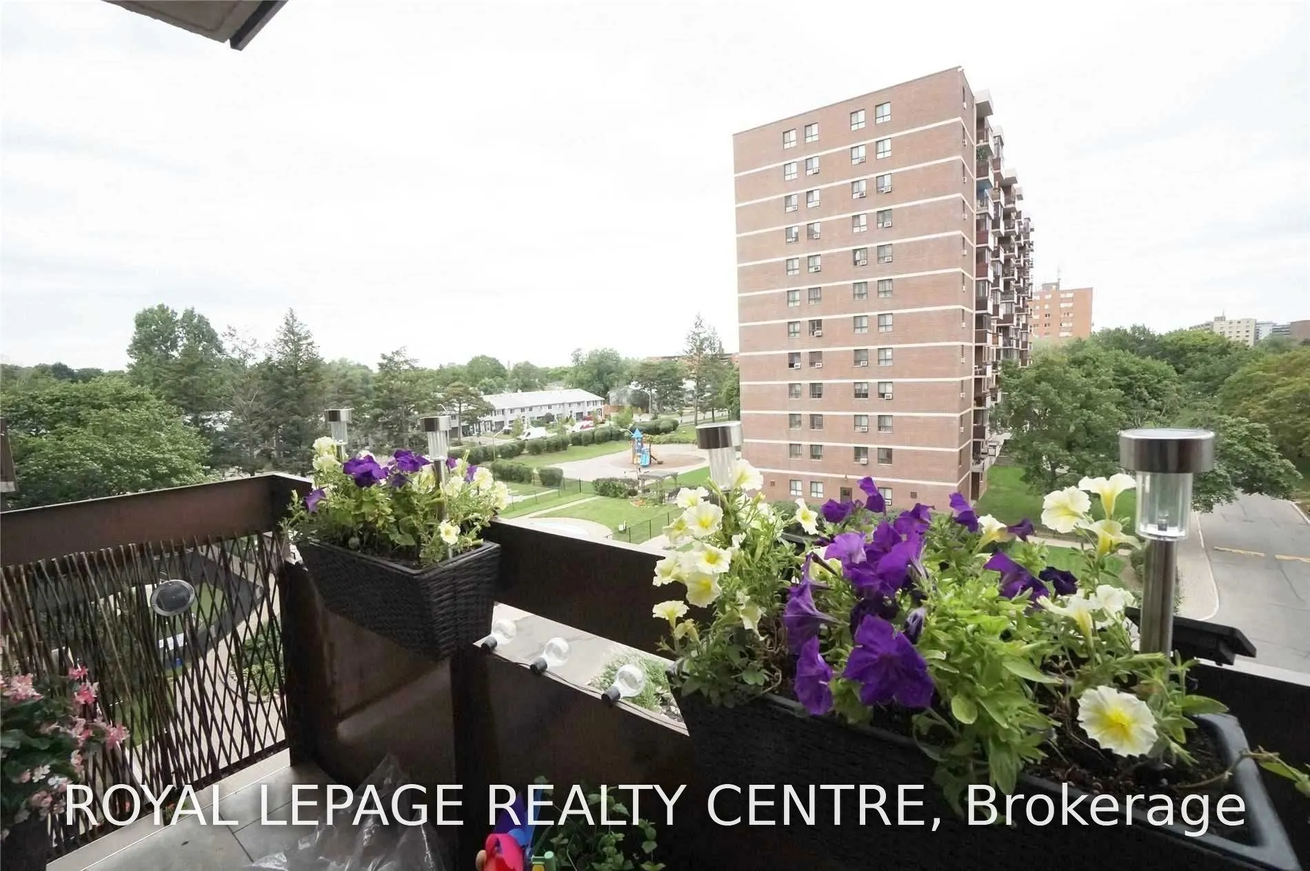 1615 Bloor Street E #504