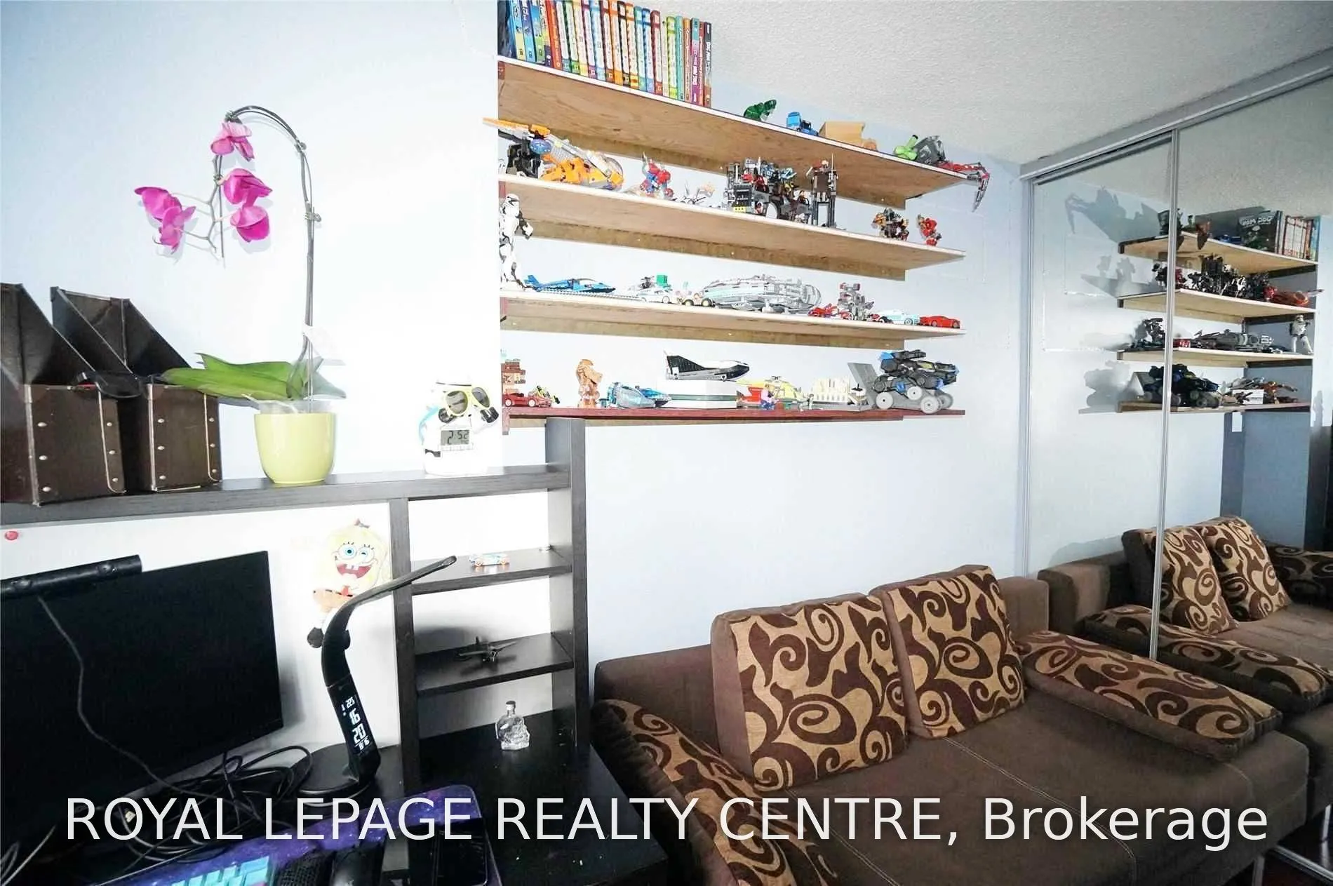 1615 Bloor Street E #504