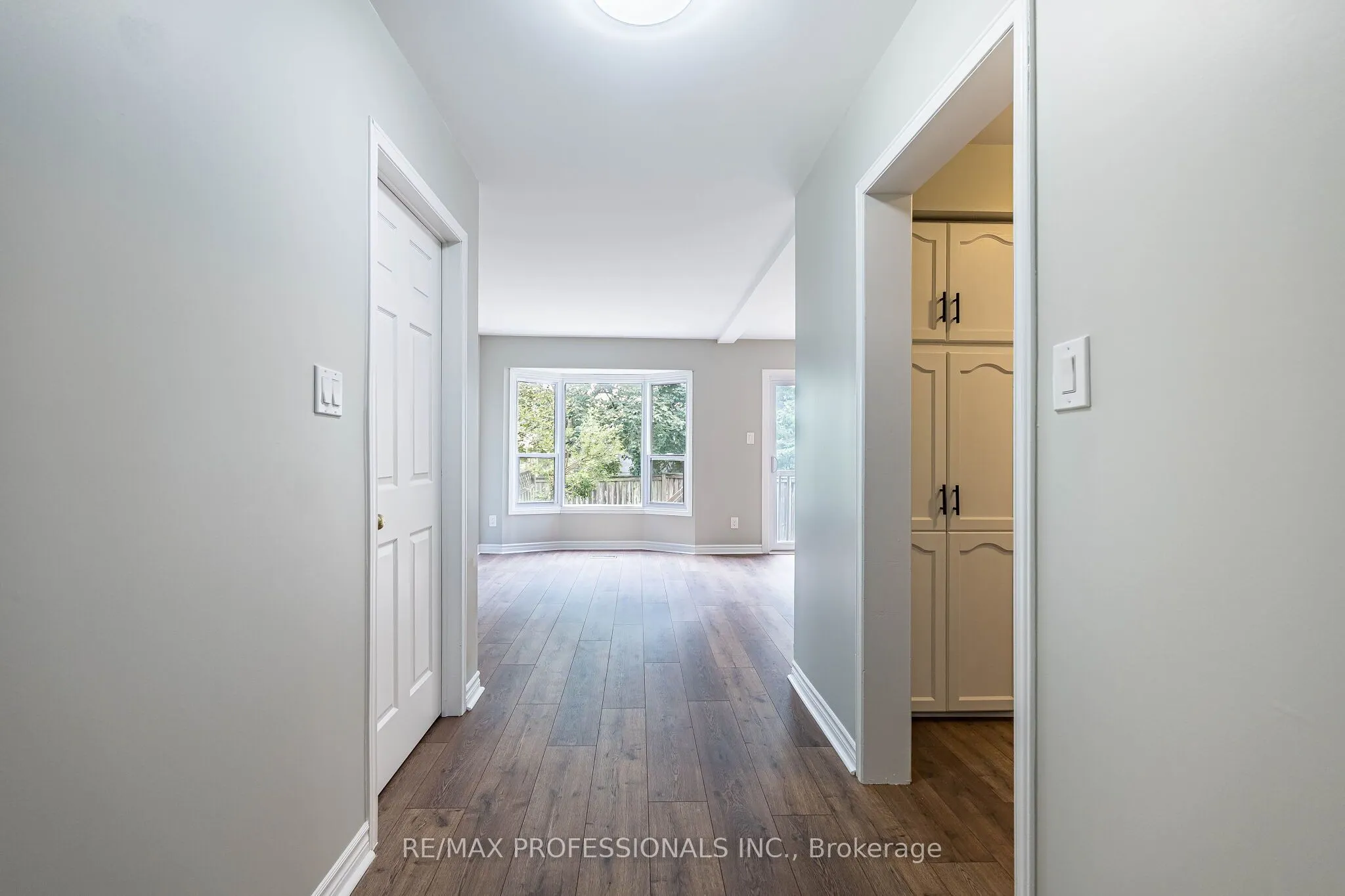 2004 Glenada Crescent #23