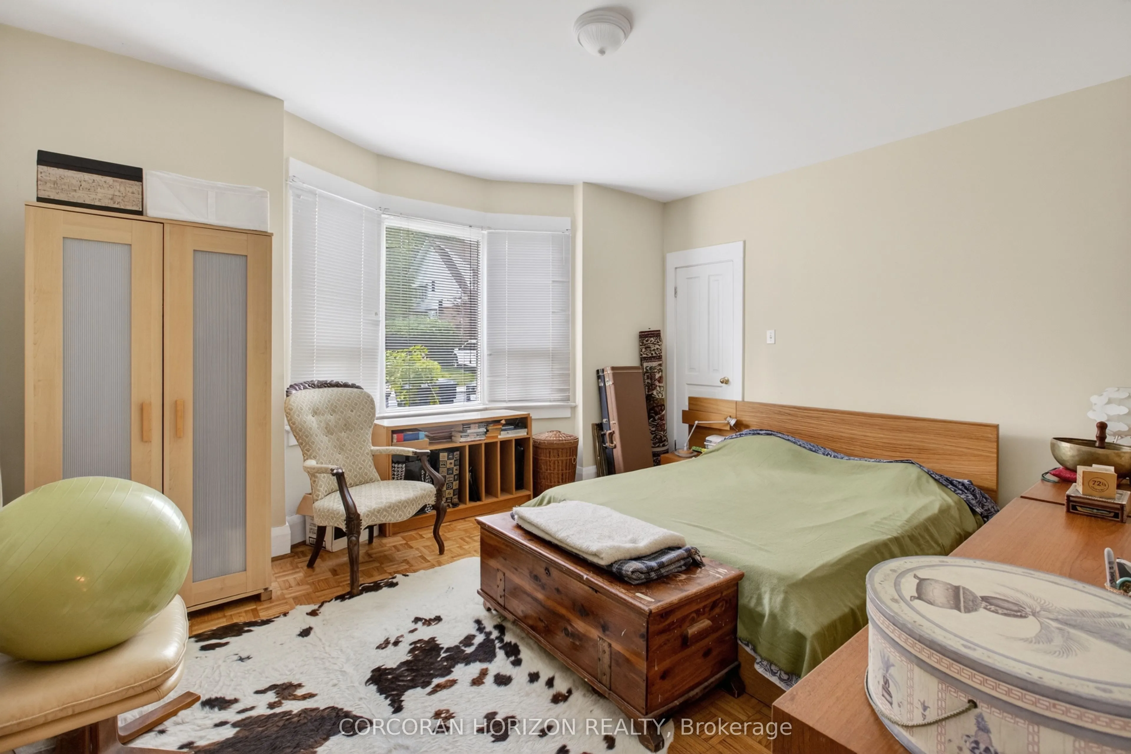 355 Parkside Drive