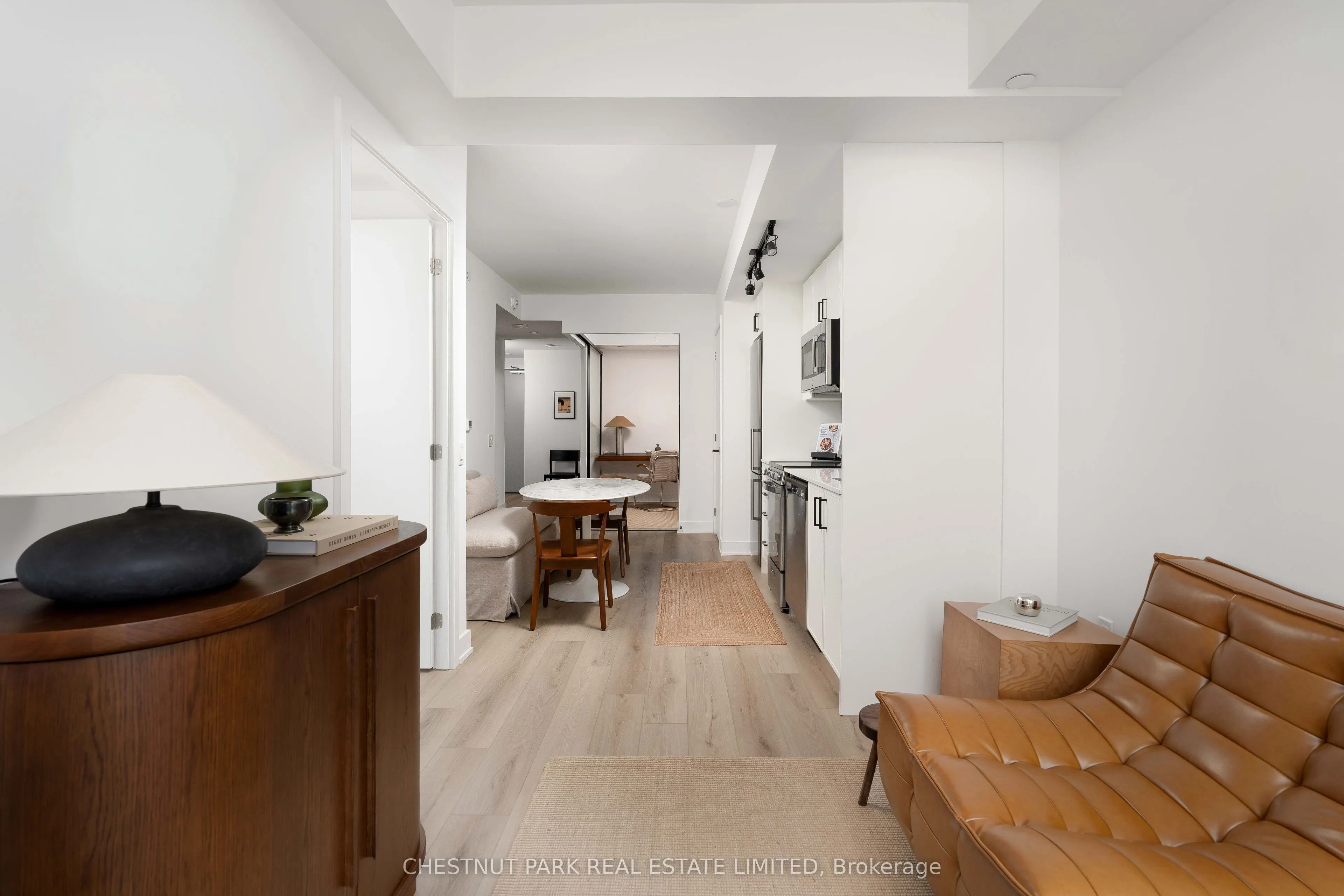 758 Dovercourt Road #1101