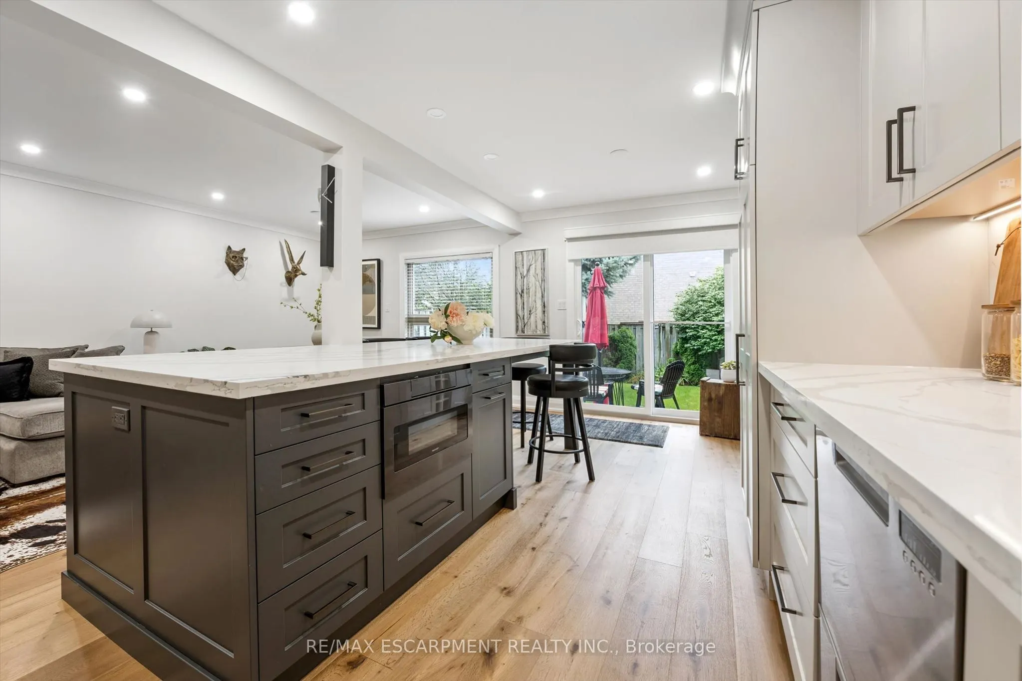1261 STEPHENSON Drive