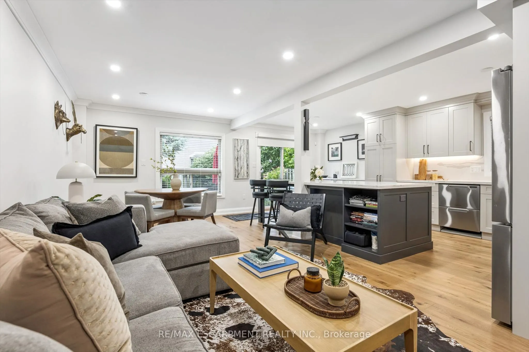 1261 STEPHENSON Drive
