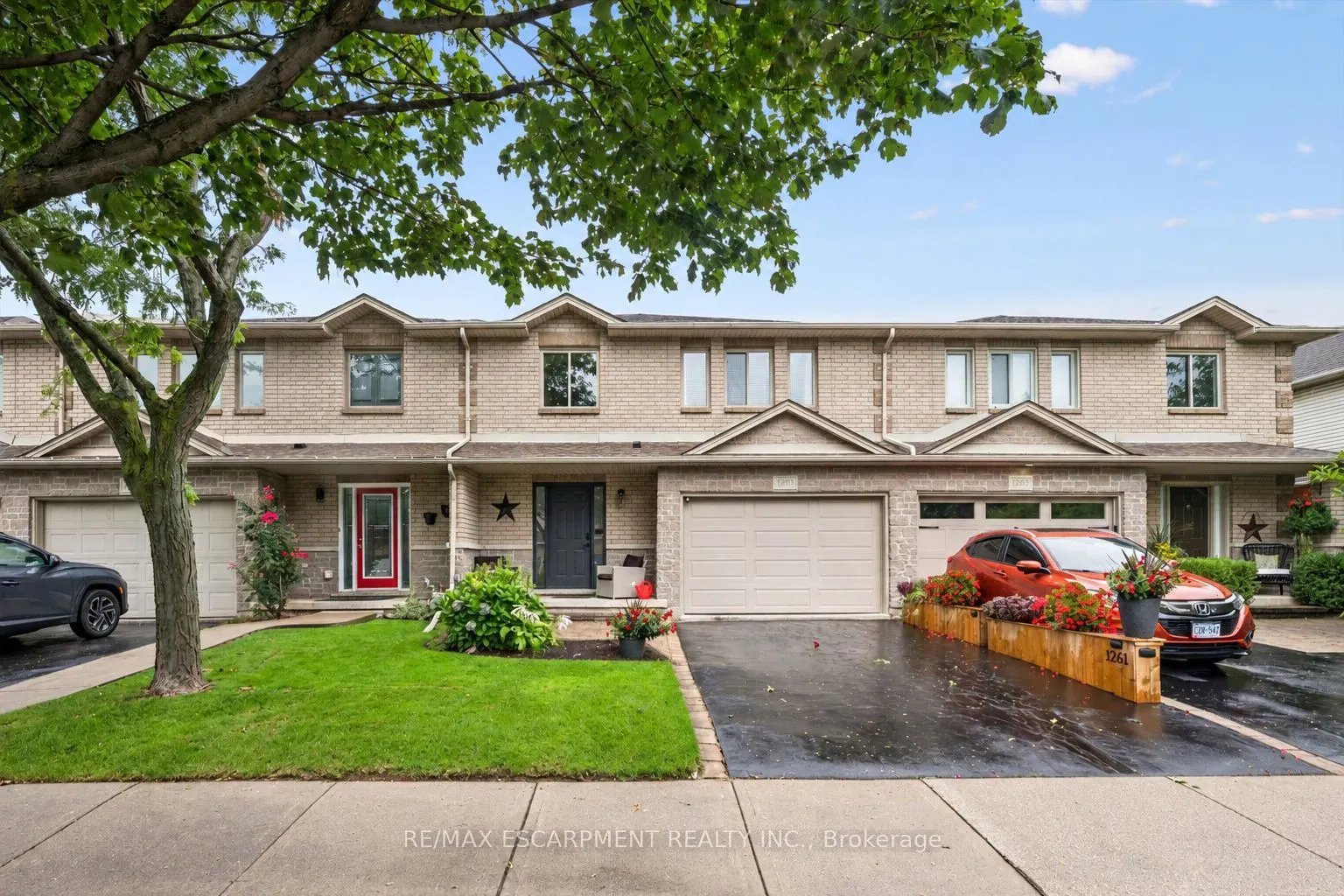 1261 STEPHENSON Drive