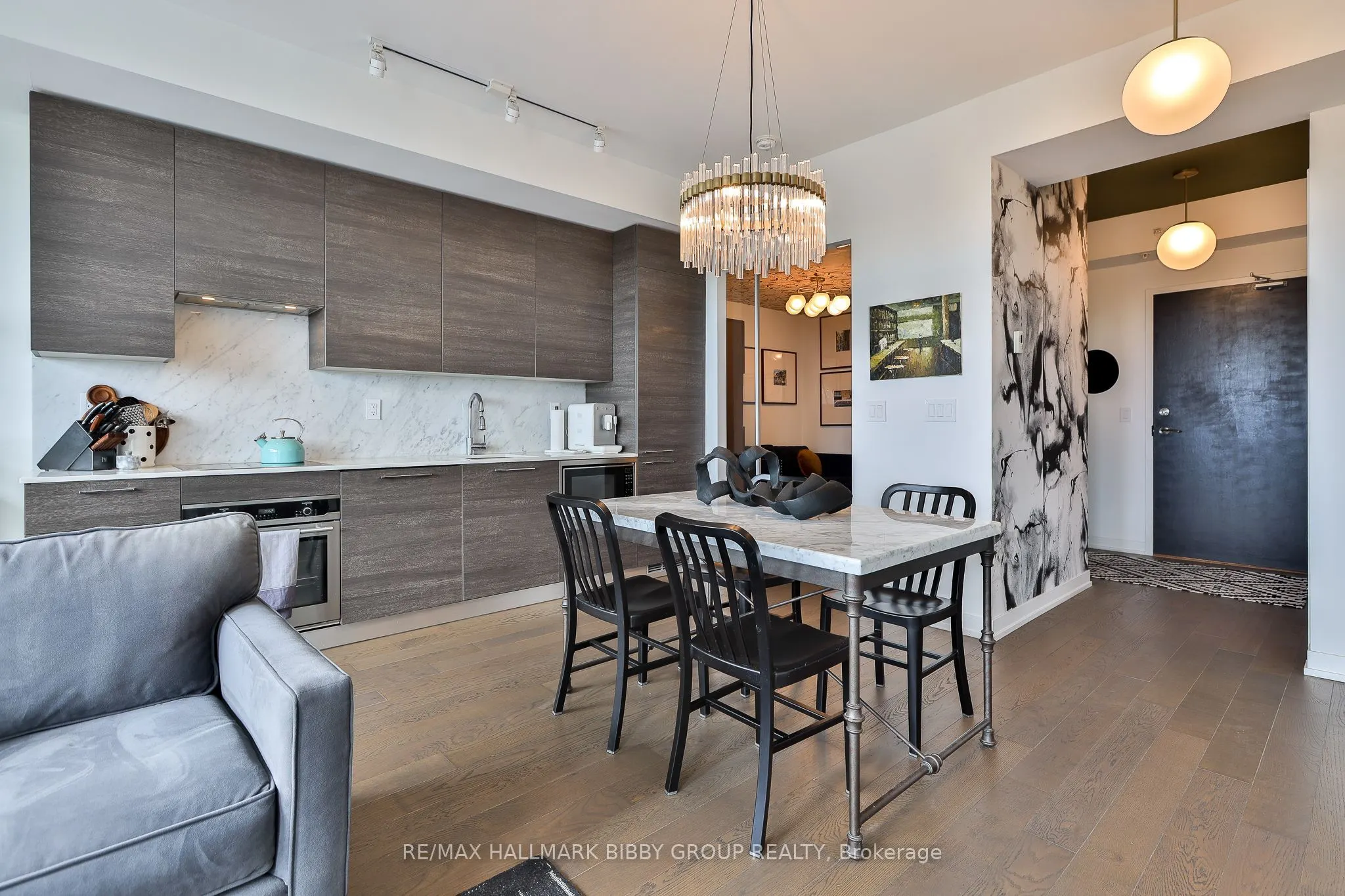 530 Indian Grove #614