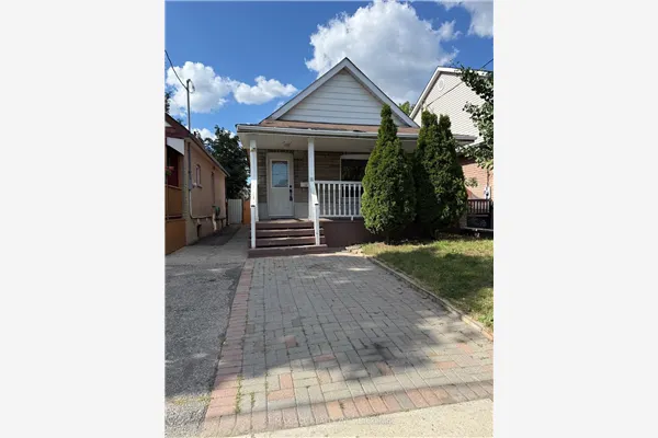 12 Mahoney Avenue