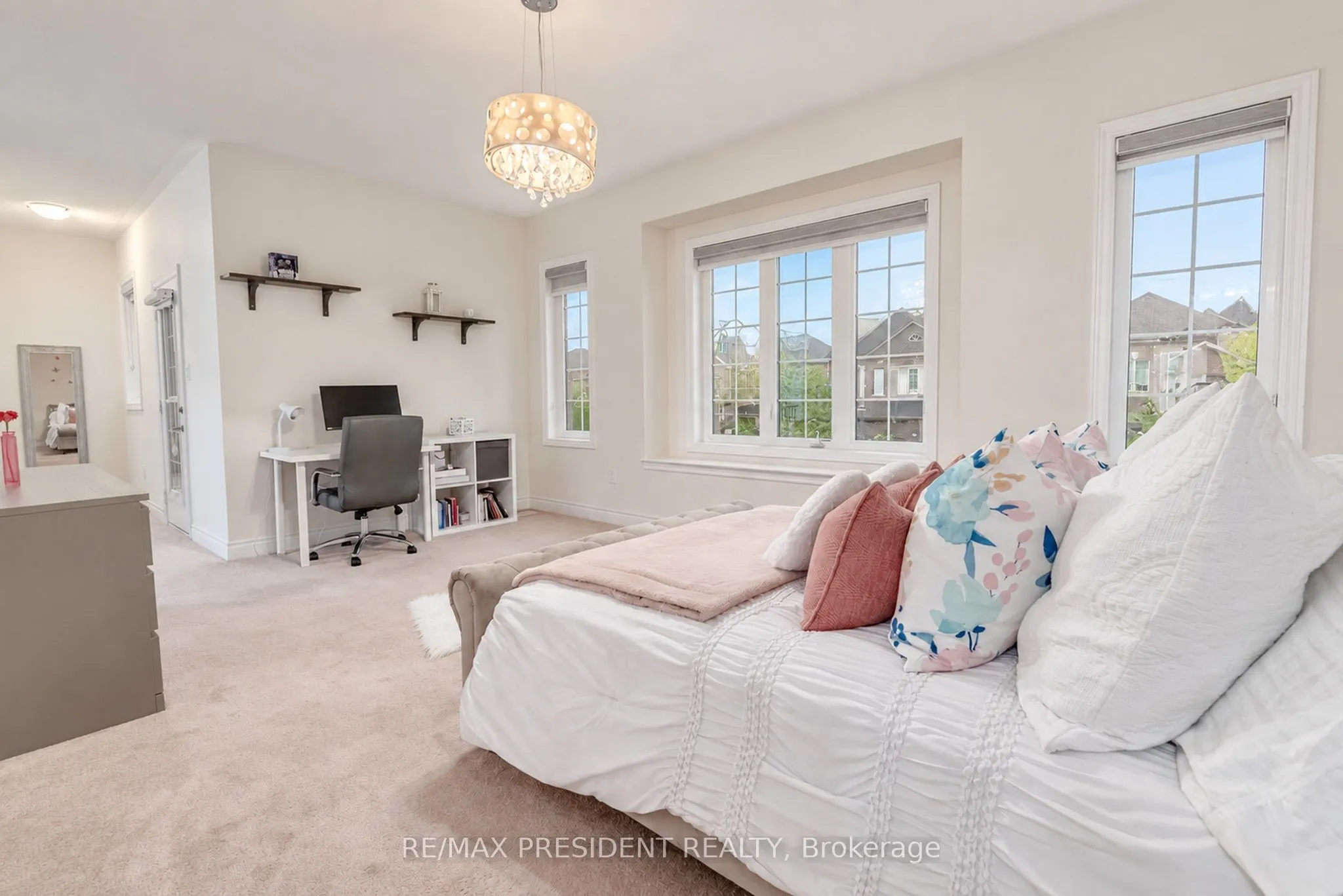 31 Monarch Drive