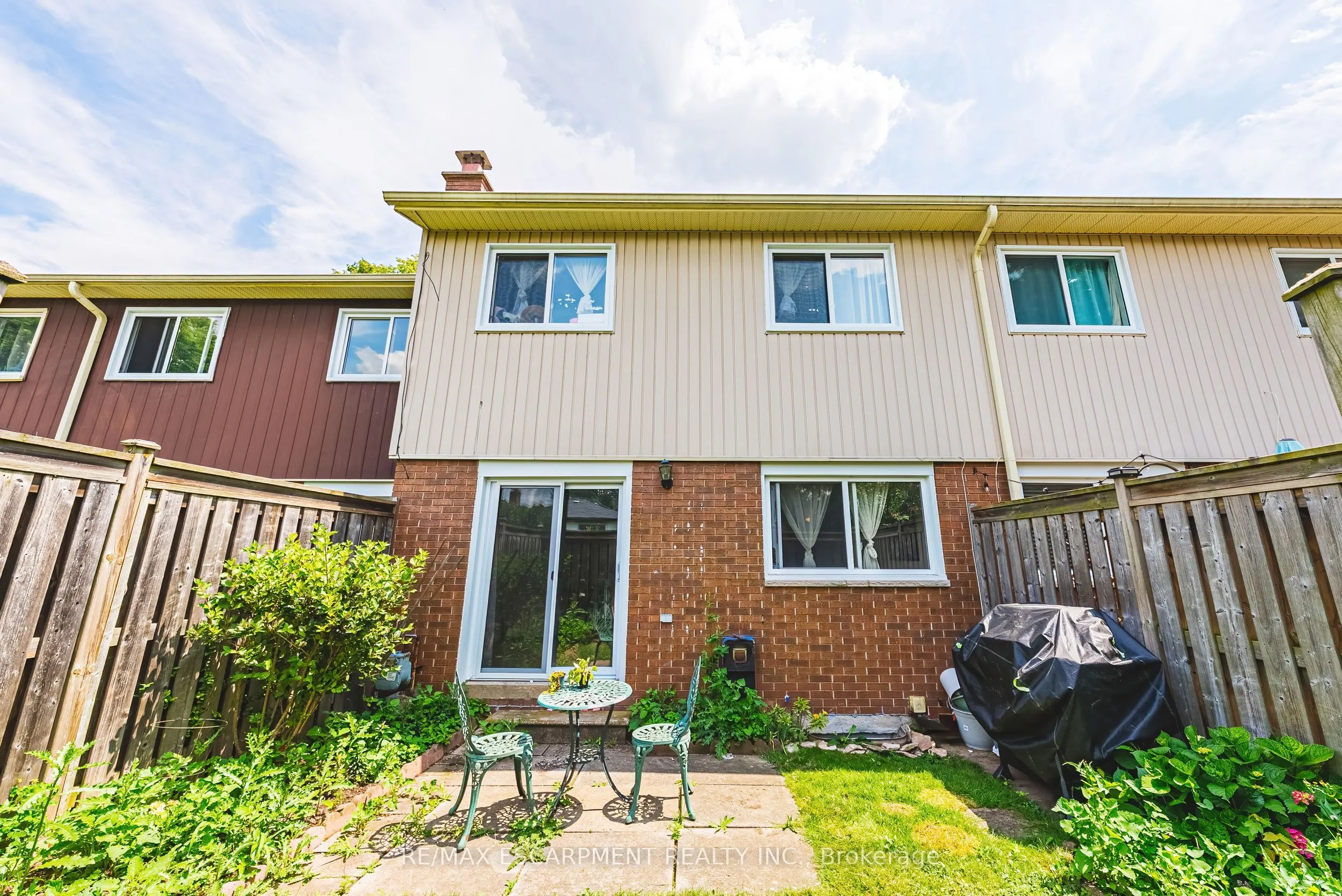 564 Sheraton Road #14