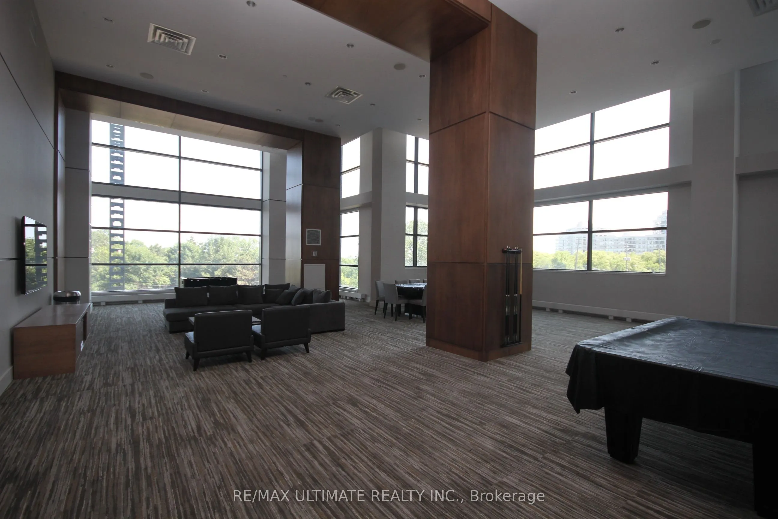 2212 Lake Shore Boulevard W #TH1
