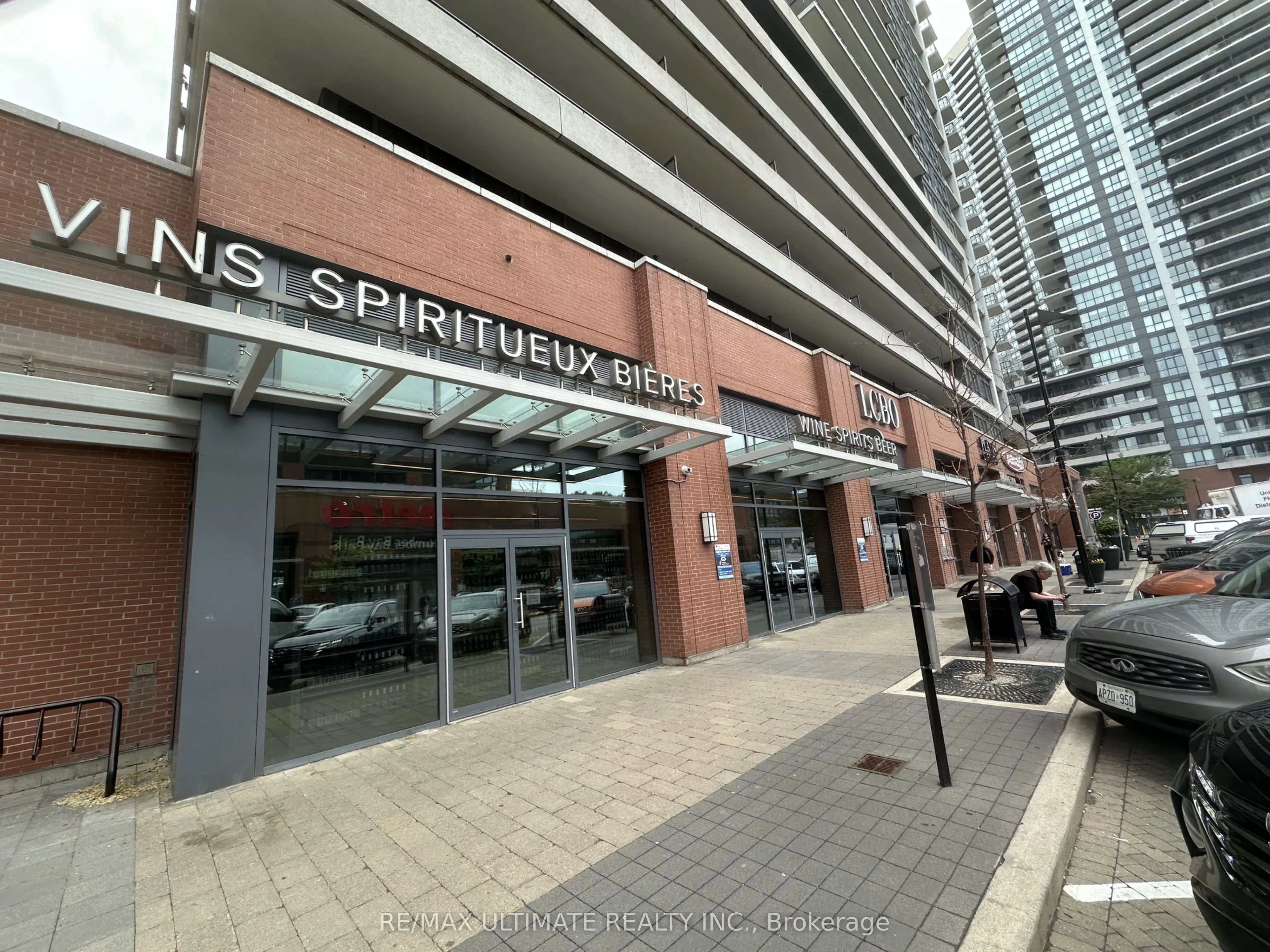 2212 Lake Shore Boulevard W #TH1