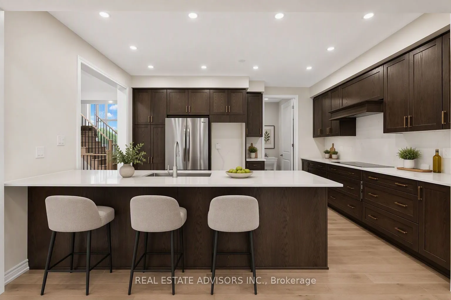 574 Queen Mary Drive