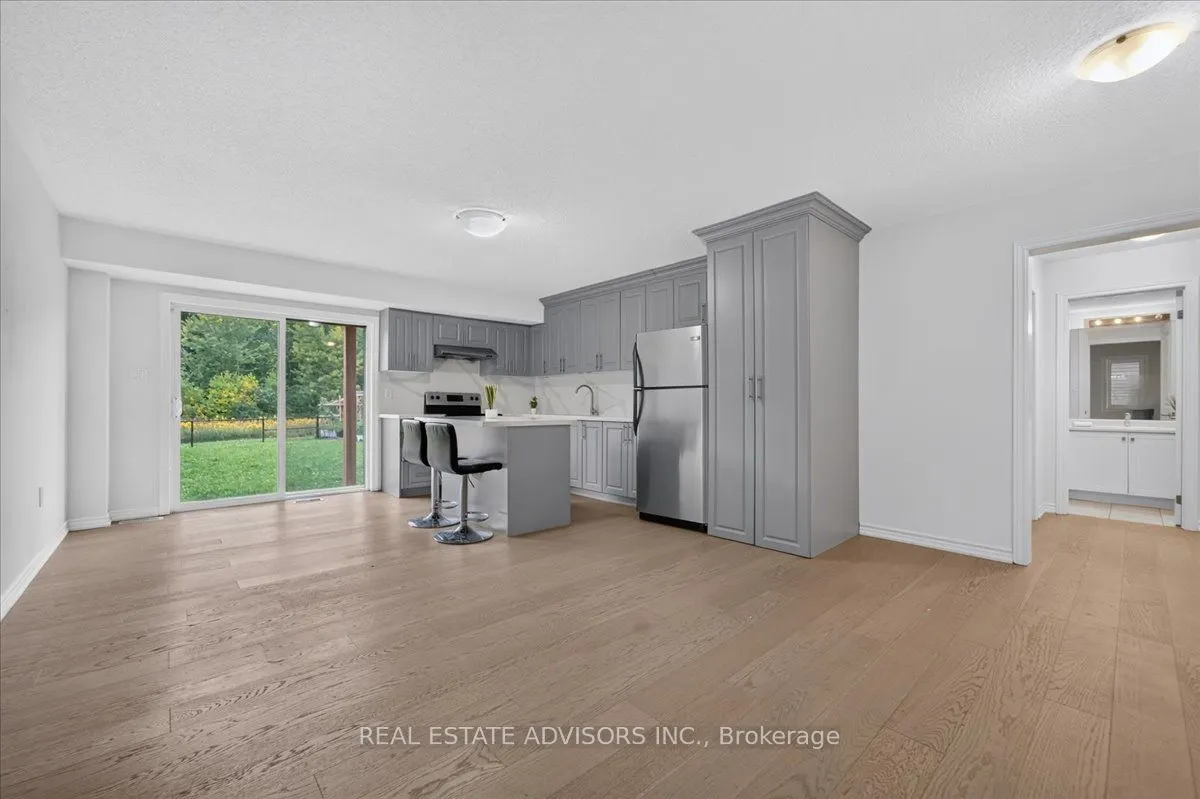 574 Queen Mary Drive