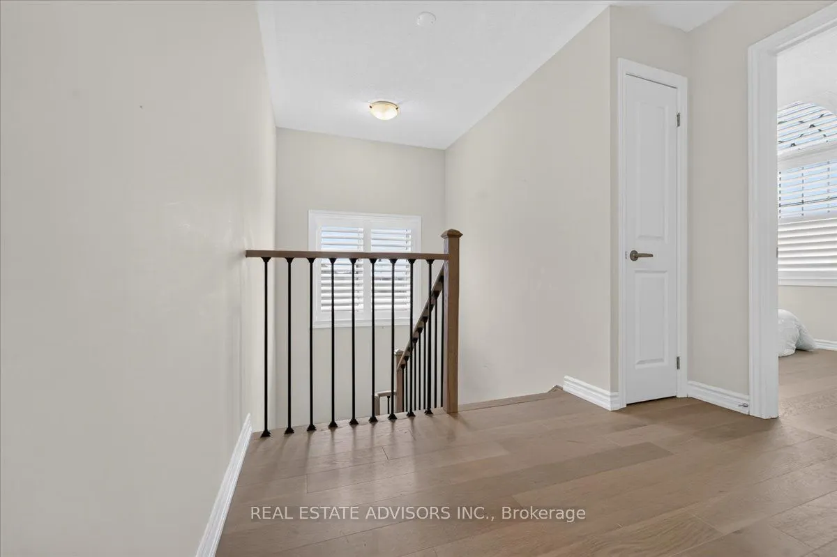 574 Queen Mary Drive
