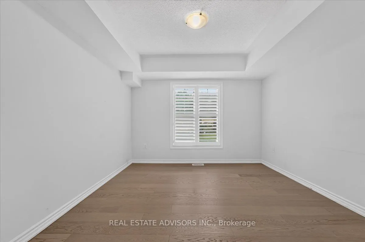 574 Queen Mary Drive
