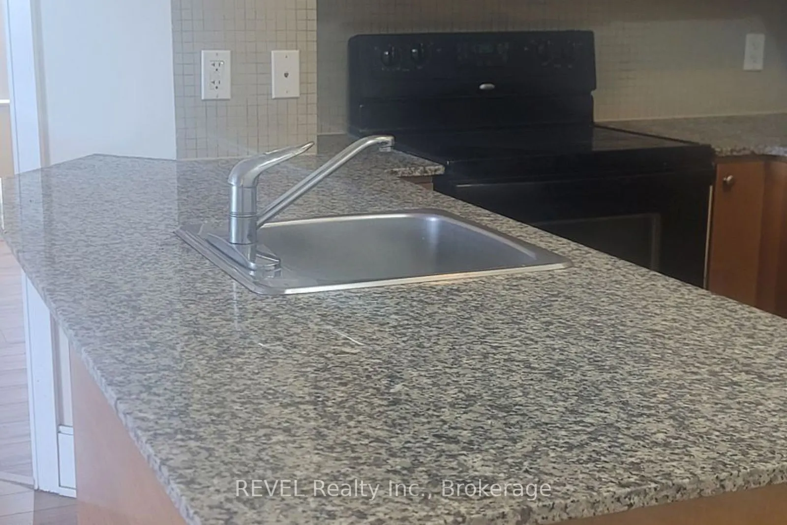 330 Burnhamthorpe Road W #2609