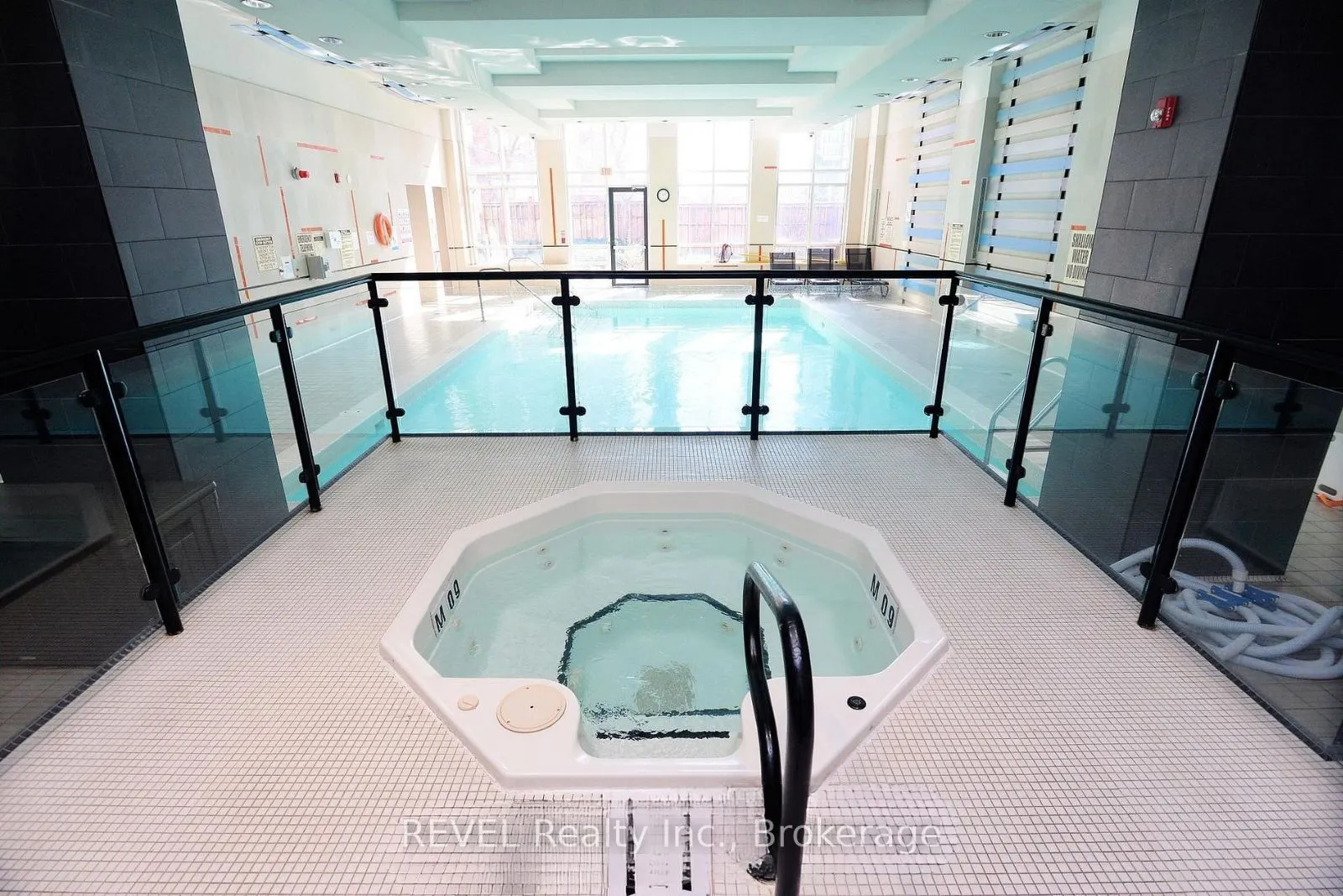 330 Burnhamthorpe Road W #2609