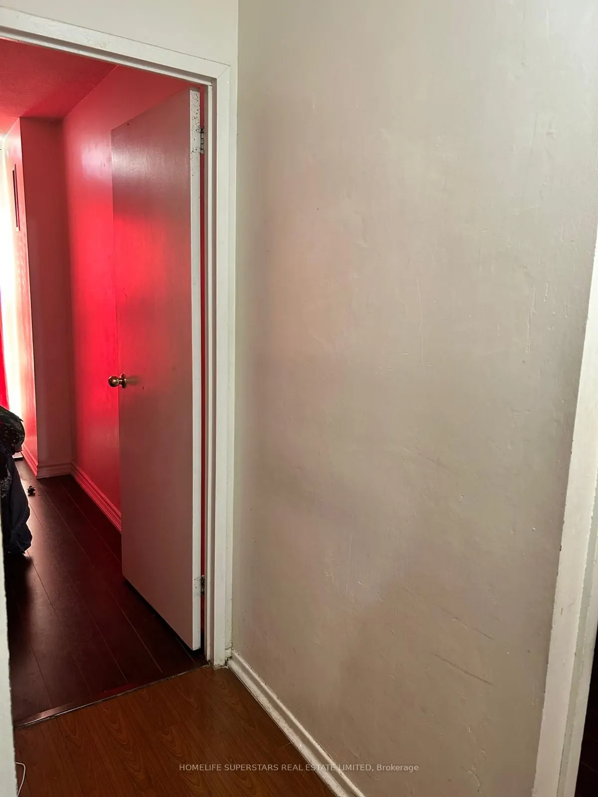 15 Kensington Road #1410