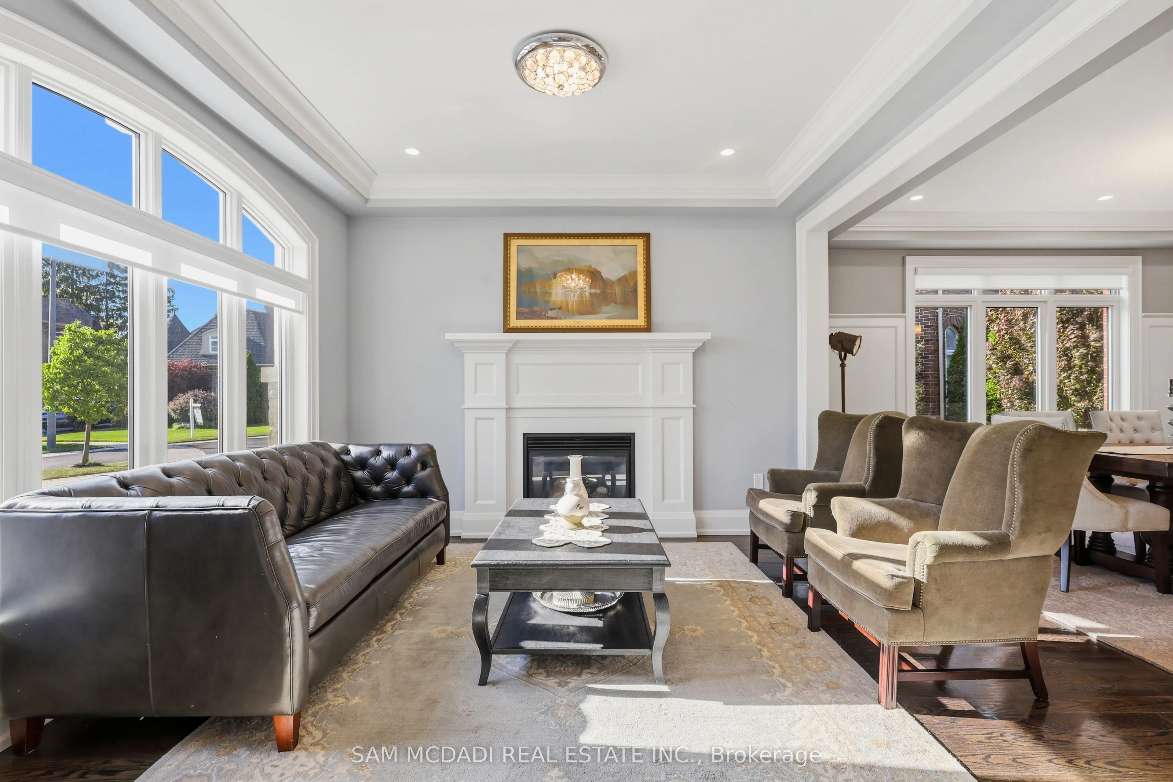 962 Fredonia Drive