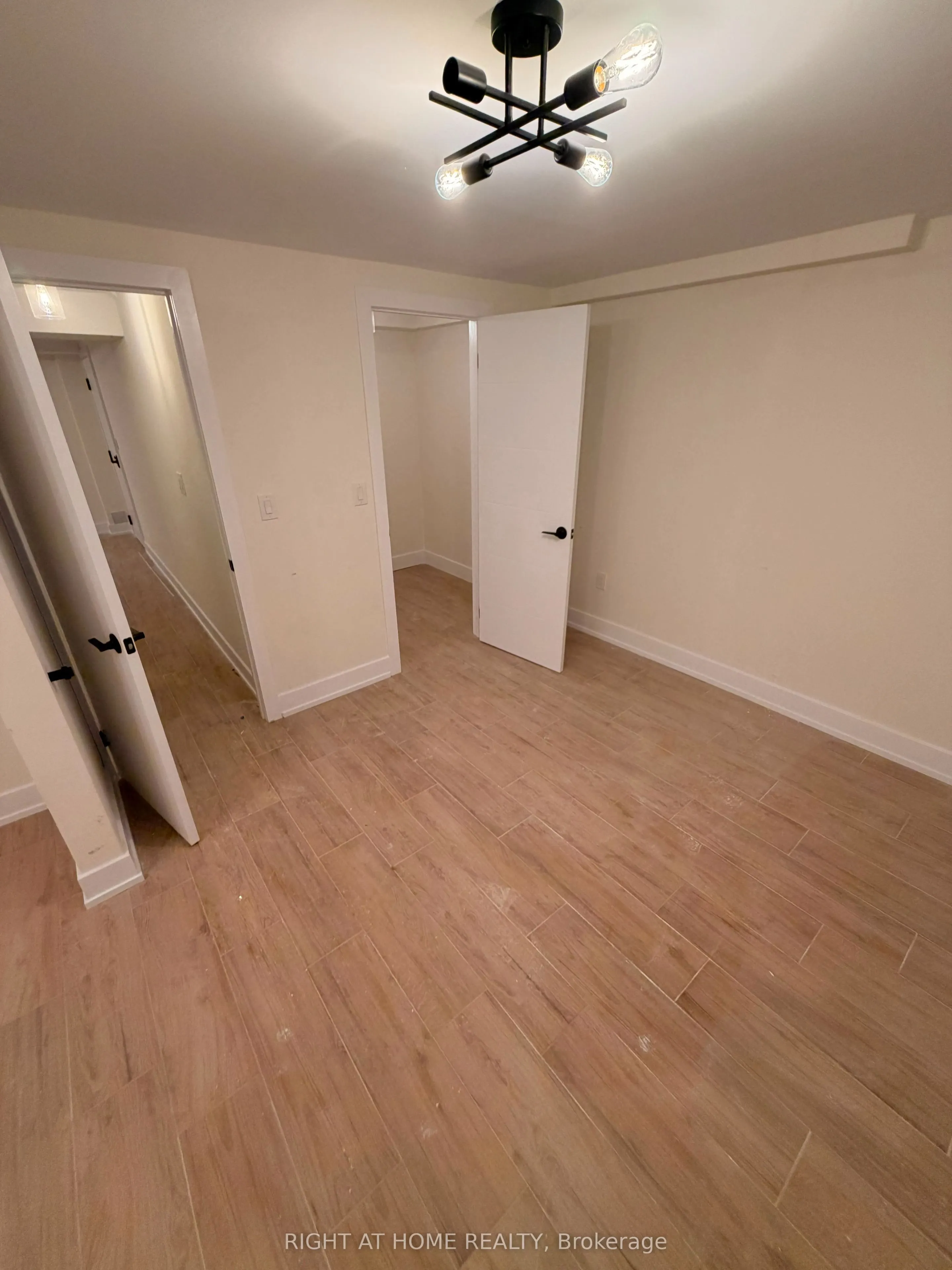 3384 Lake Shore Boulevard W #B