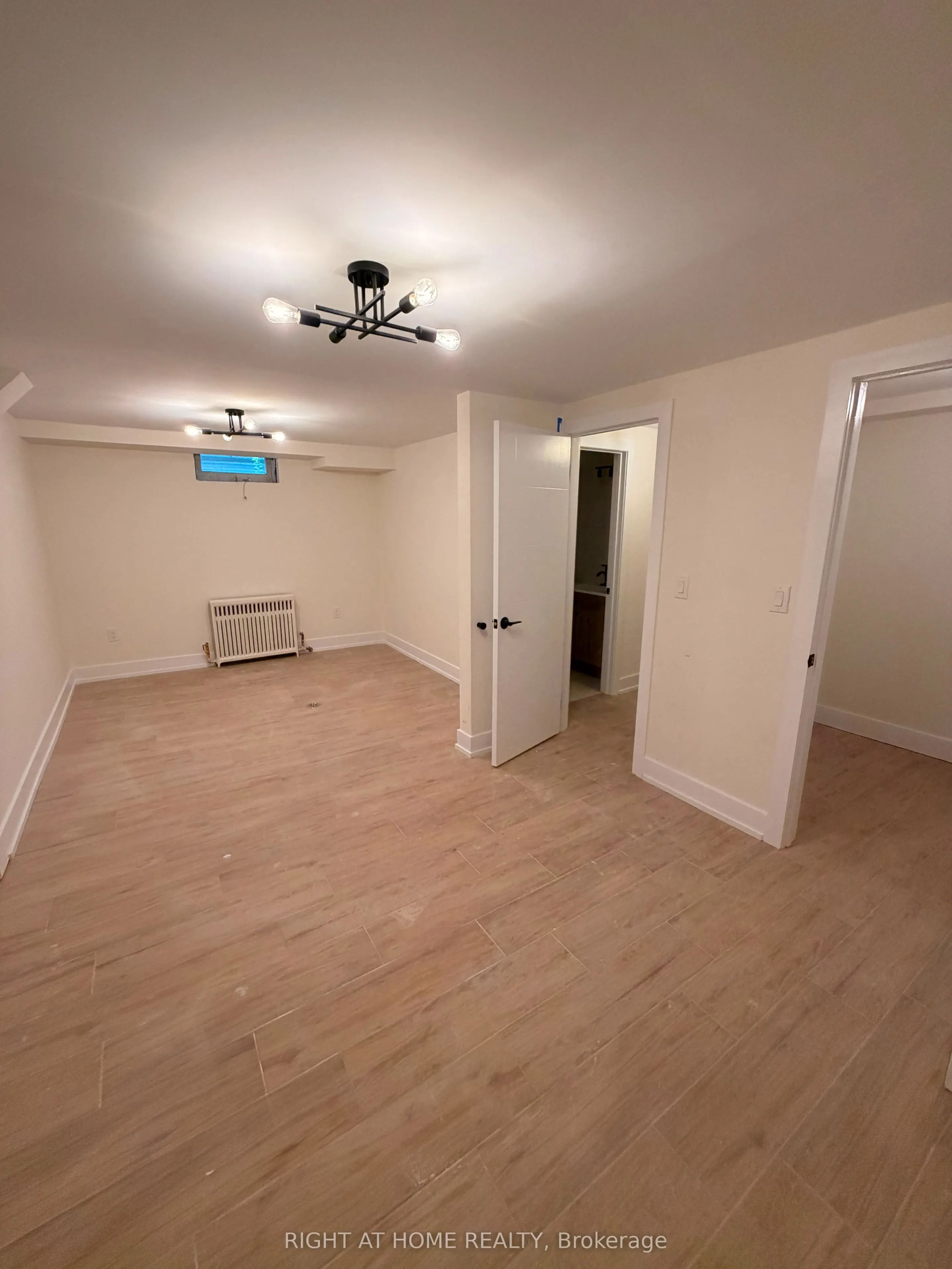 3384 Lake Shore Boulevard W #B