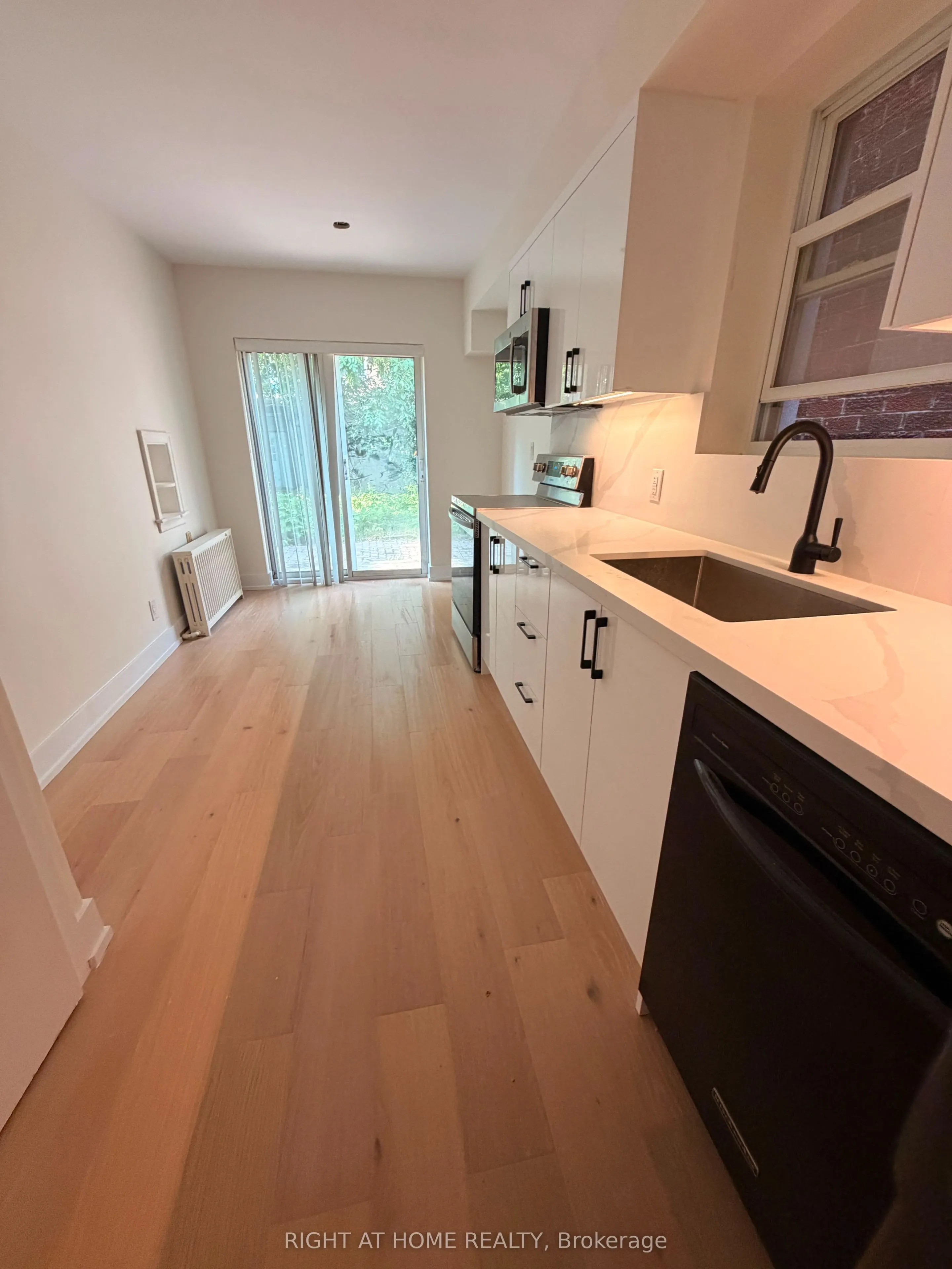 3384 Lake Shore Boulevard W #102